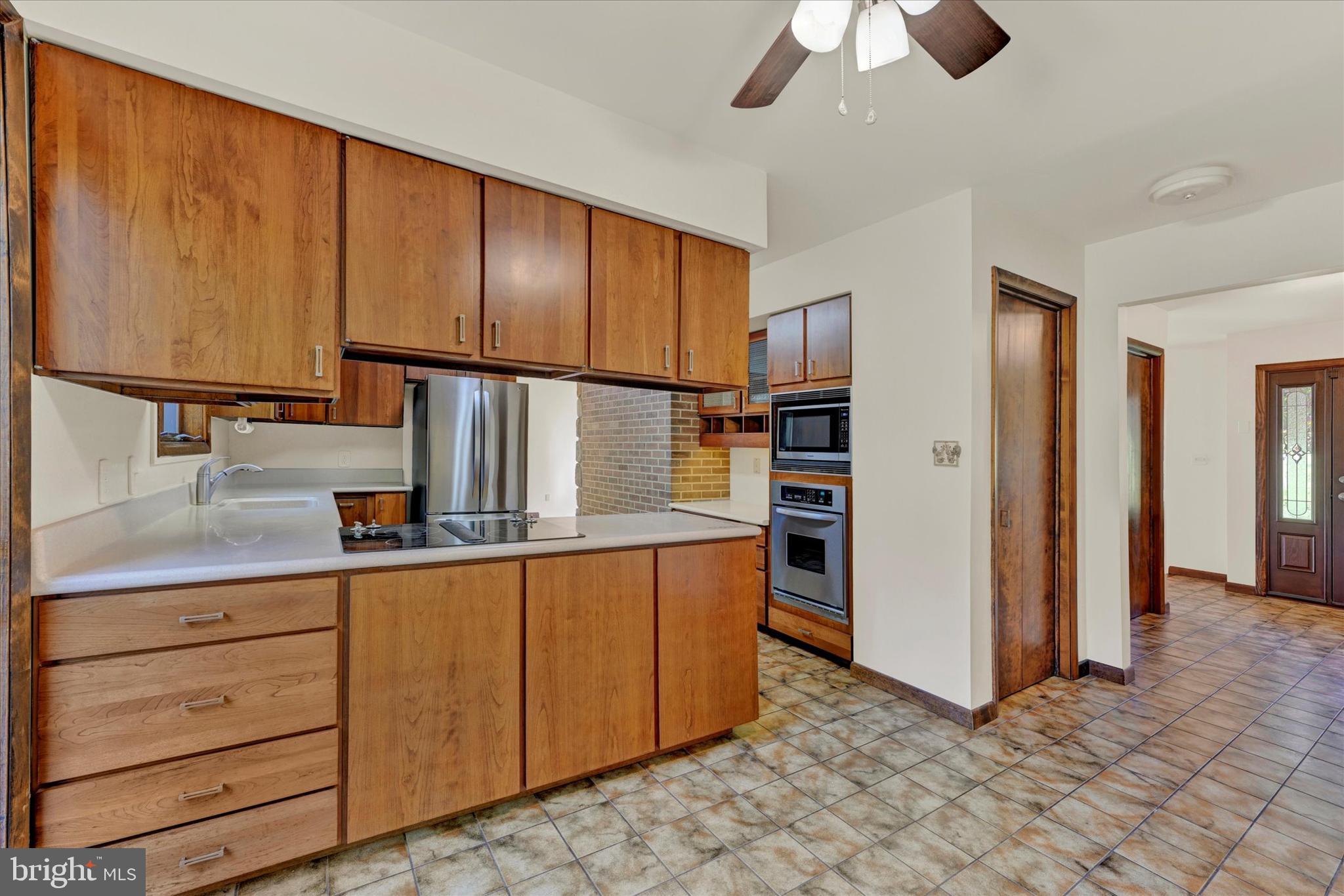 HIGHLANDS HUNT VALLEY - Residential