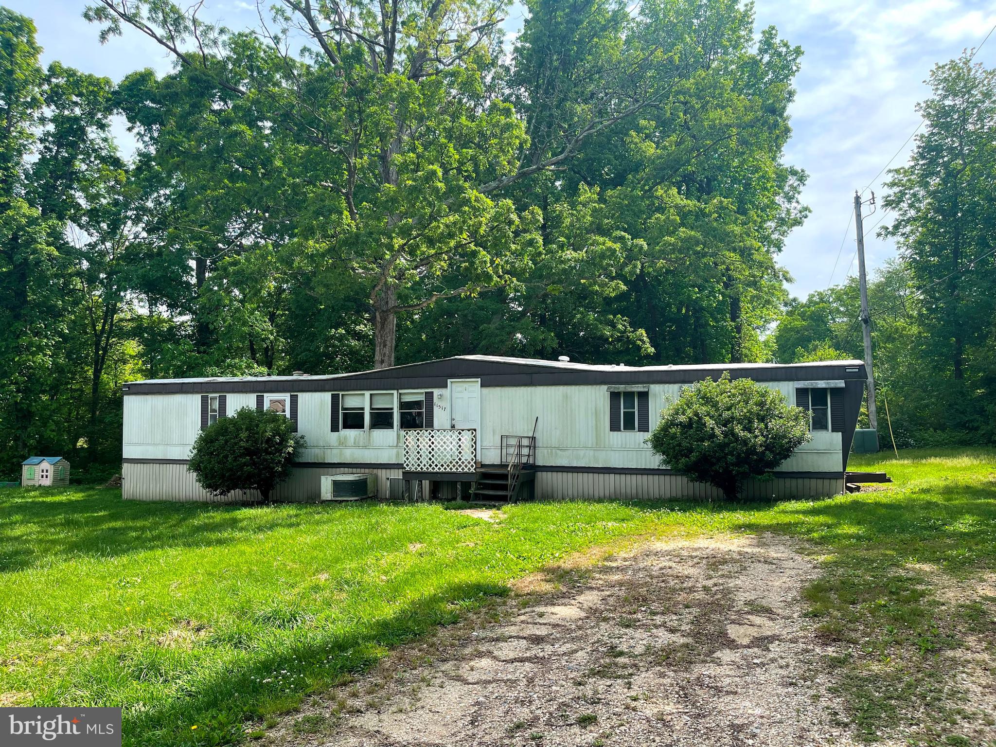 WALDORF TERRACE SUB - Residential Lease