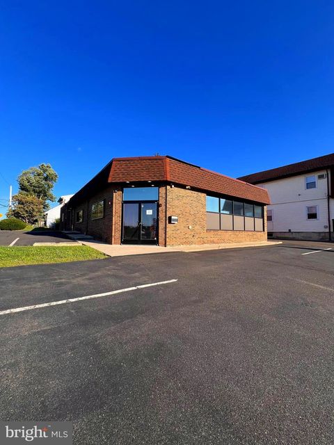 Photo of 325 Bustleton Pike, FEASTERVILLE TREVOSE, PA 19053 (MLS # PABU2103786)