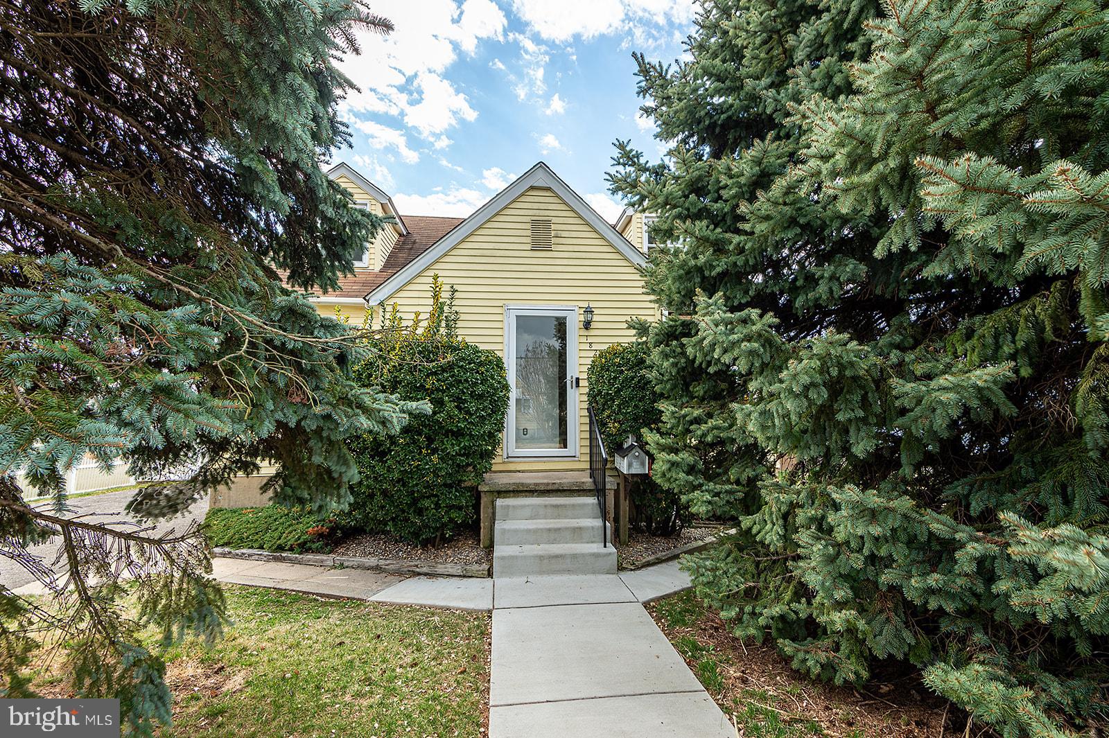 HOLABIRD PARK - Residential