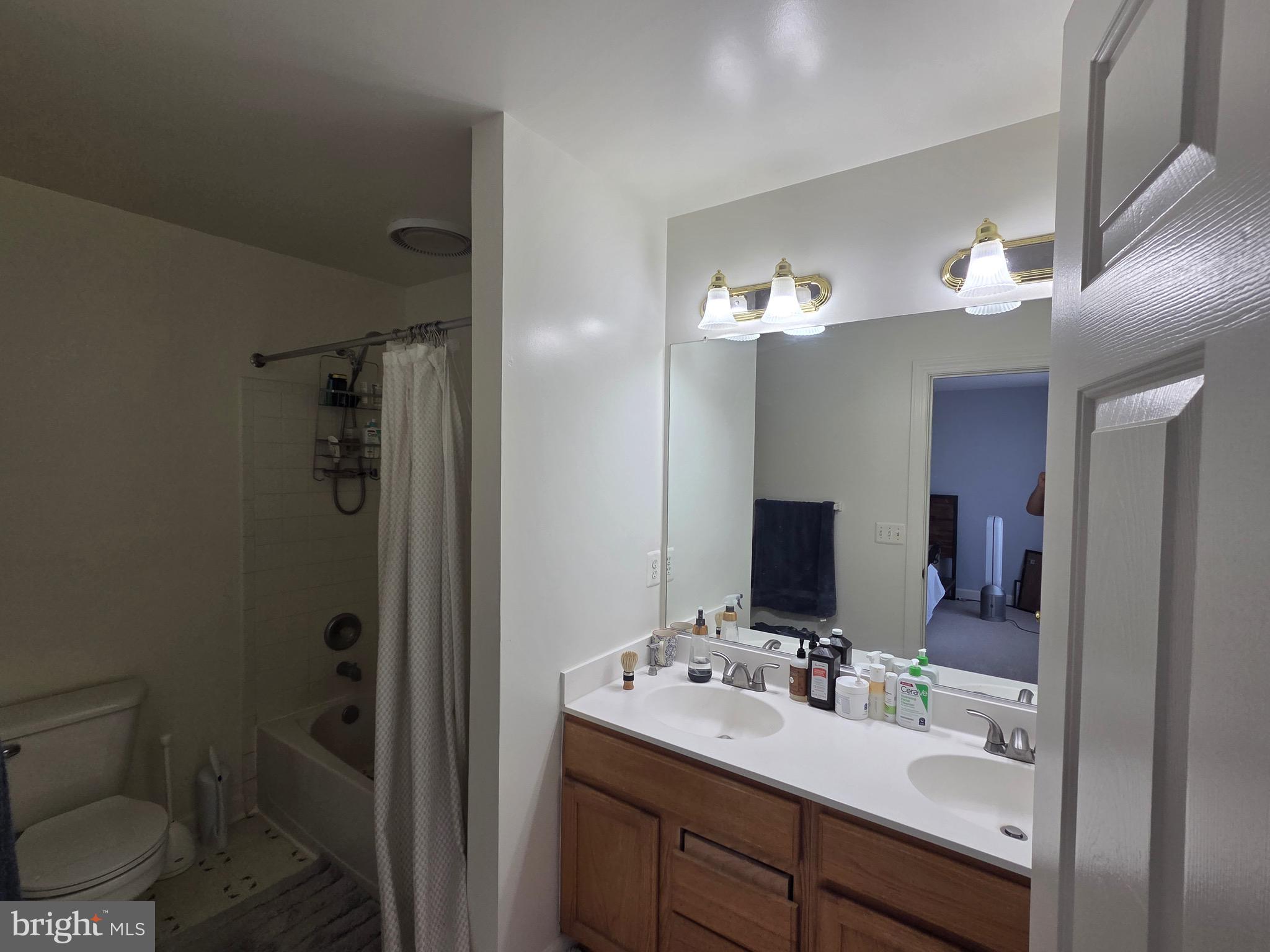 JEFFERSON PARK - Residential Lease