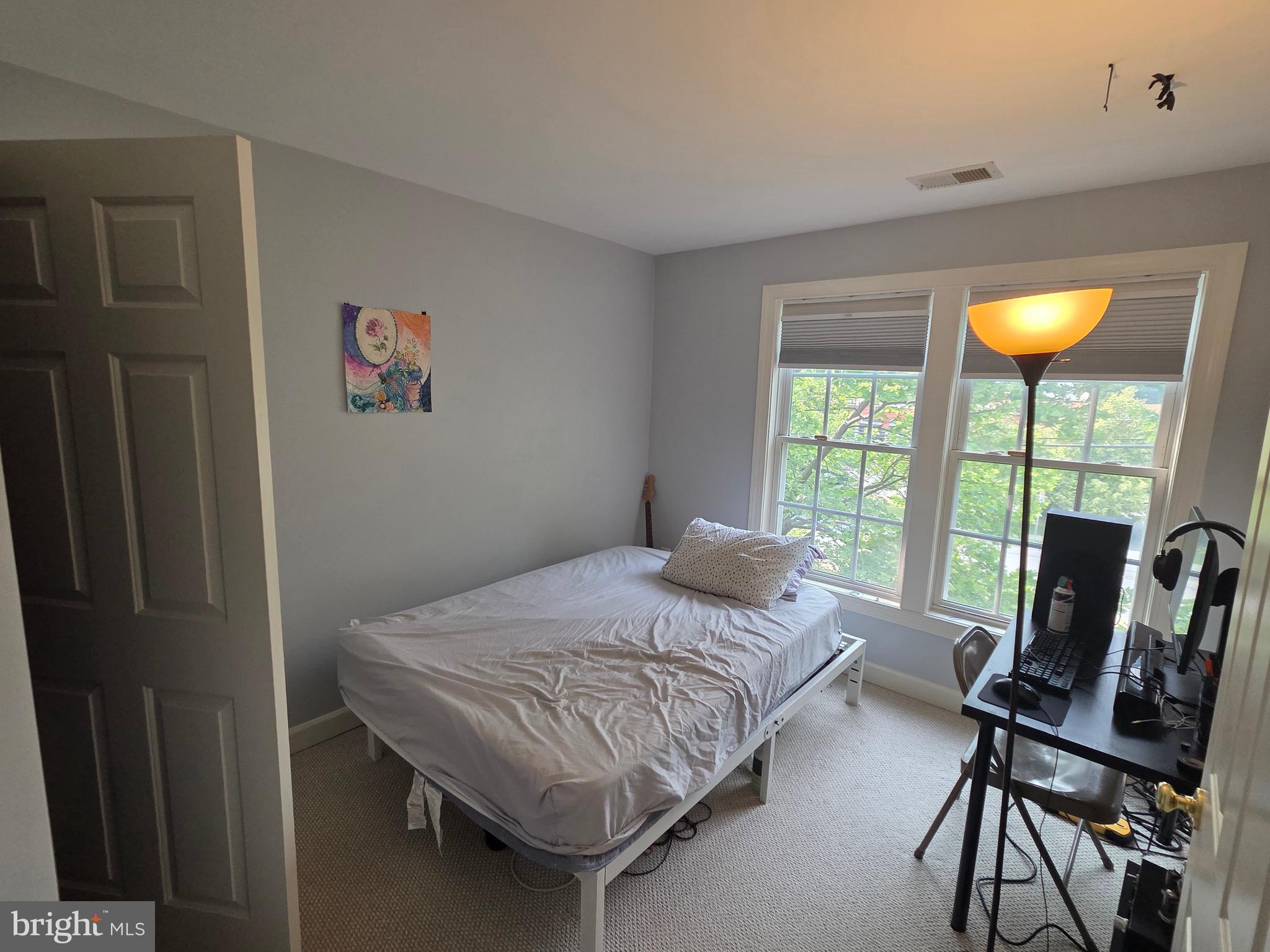 JEFFERSON PARK - Residential Lease