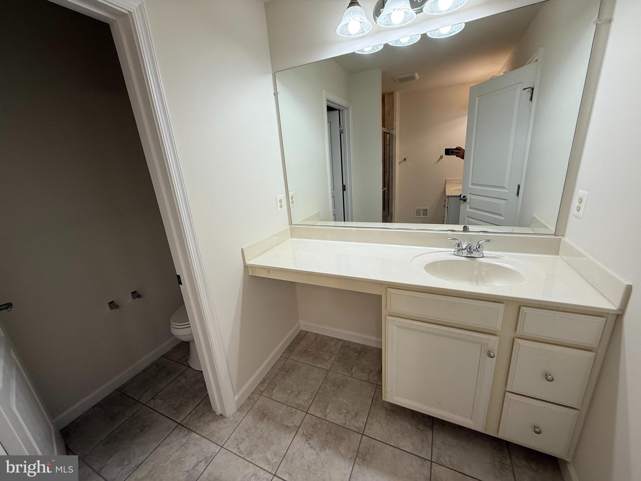 CHESTERFIELD A CONDOMINIUM - Residential Lease