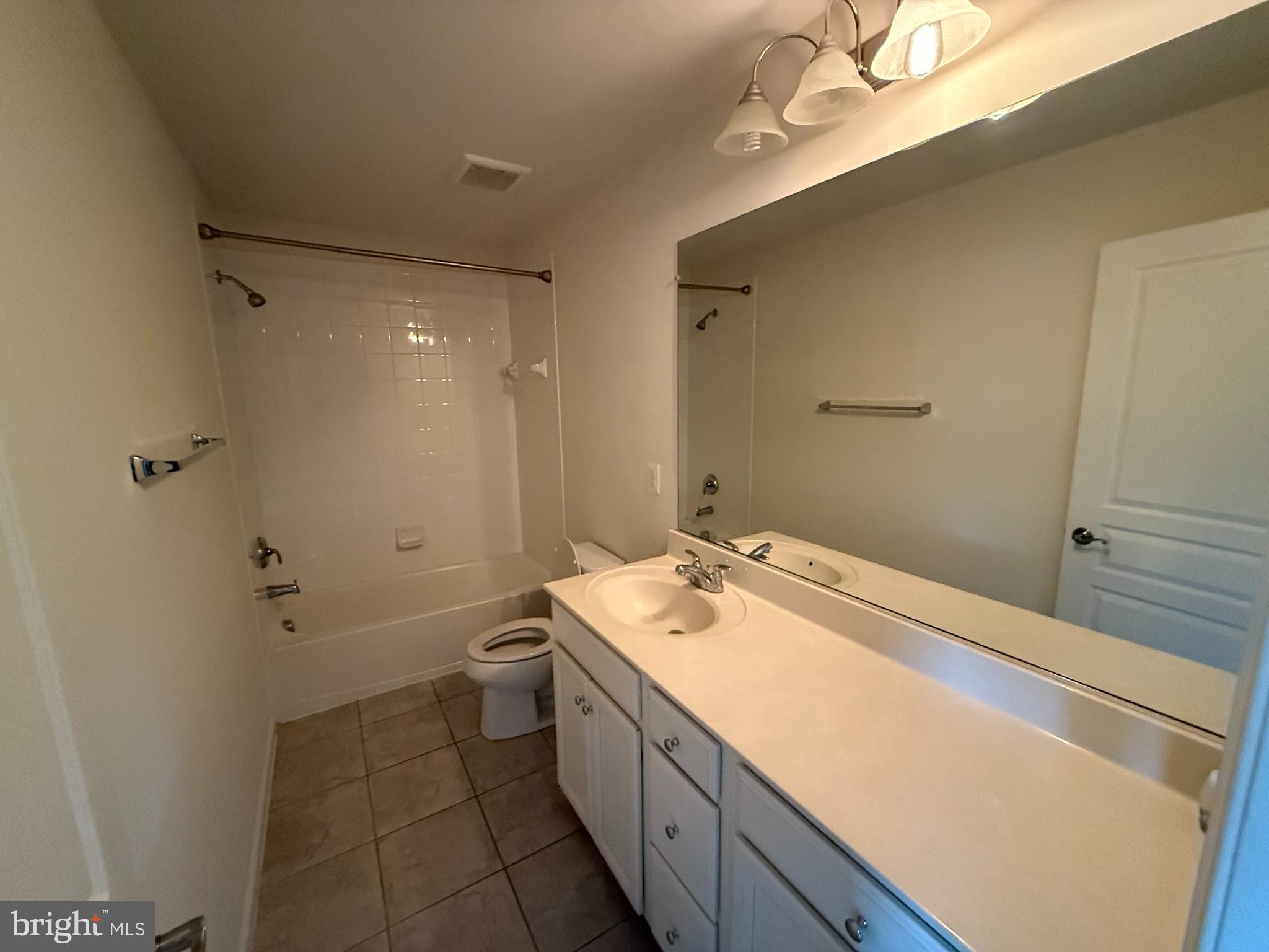 CHESTERFIELD A CONDOMINIUM - Residential Lease