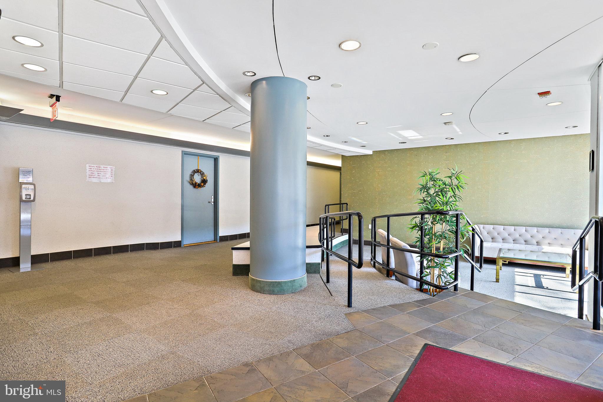 LORCOM HOUSE - Residential Lease