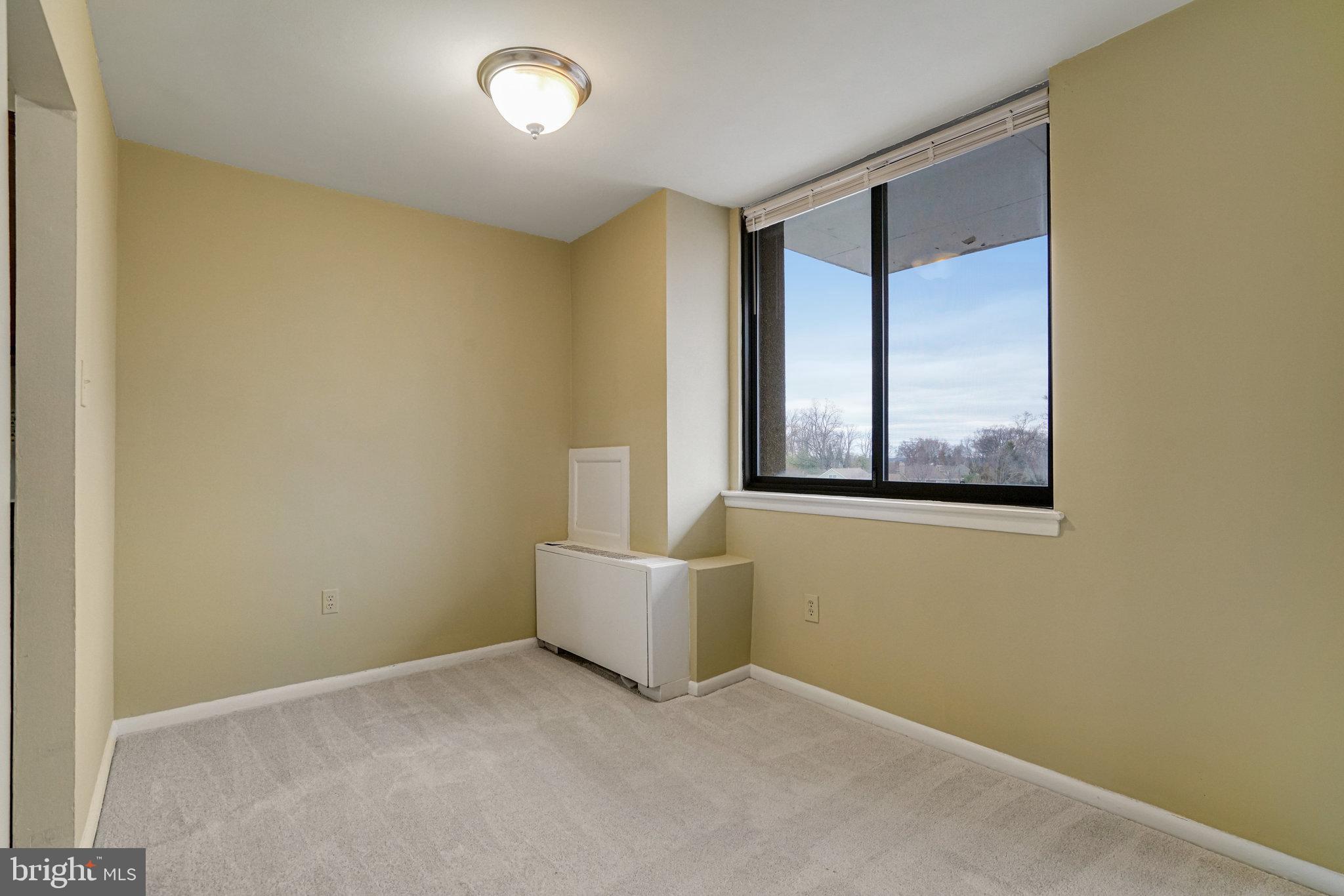 LORCOM HOUSE - Residential Lease