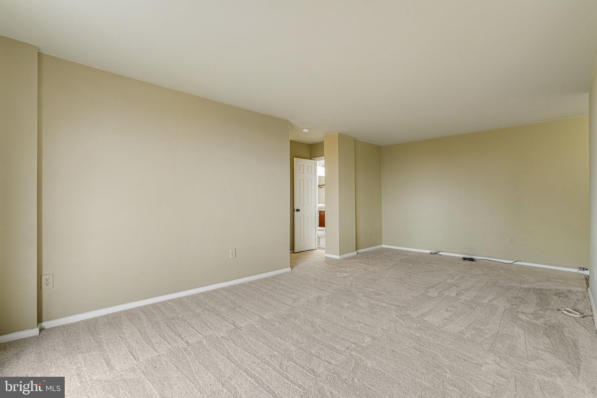 LORCOM HOUSE - Residential Lease