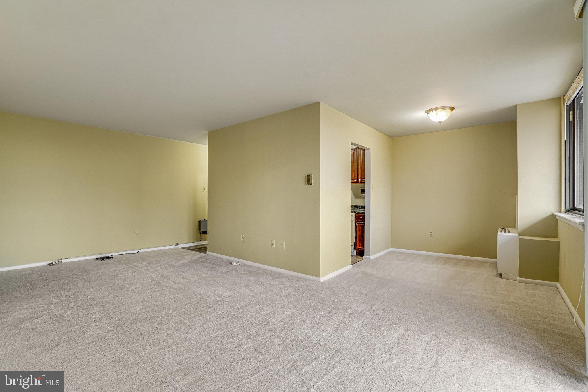 LORCOM HOUSE - Residential Lease