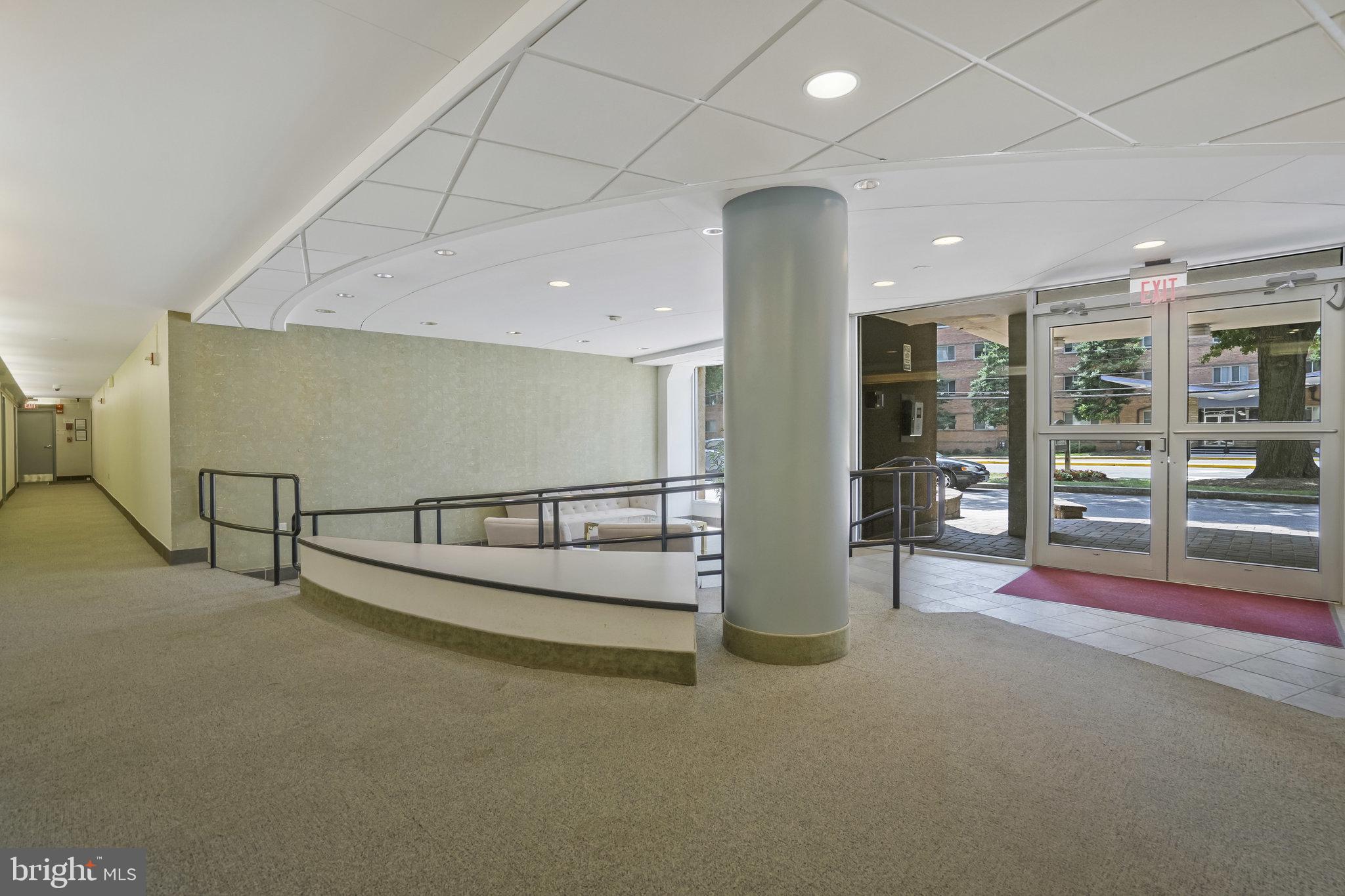 LORCOM HOUSE - Residential Lease