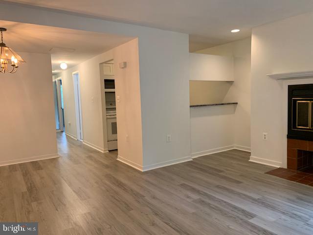 HARBOR WAY - Residential Lease