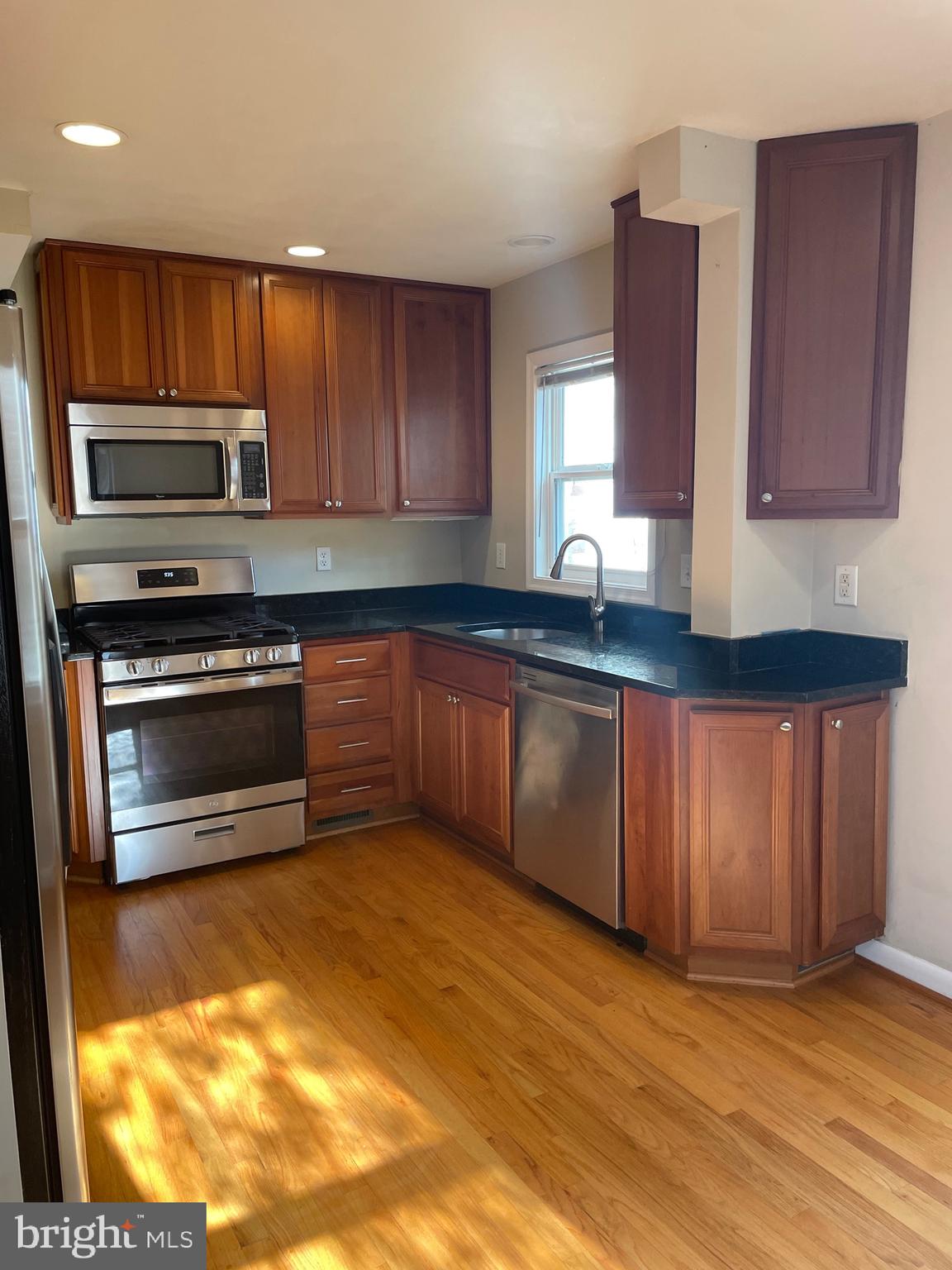 JEFFERSON MANOR - Residential Lease