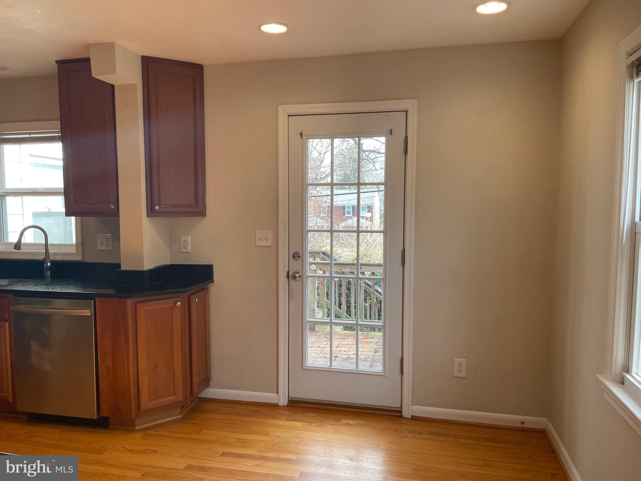 JEFFERSON MANOR - Residential Lease