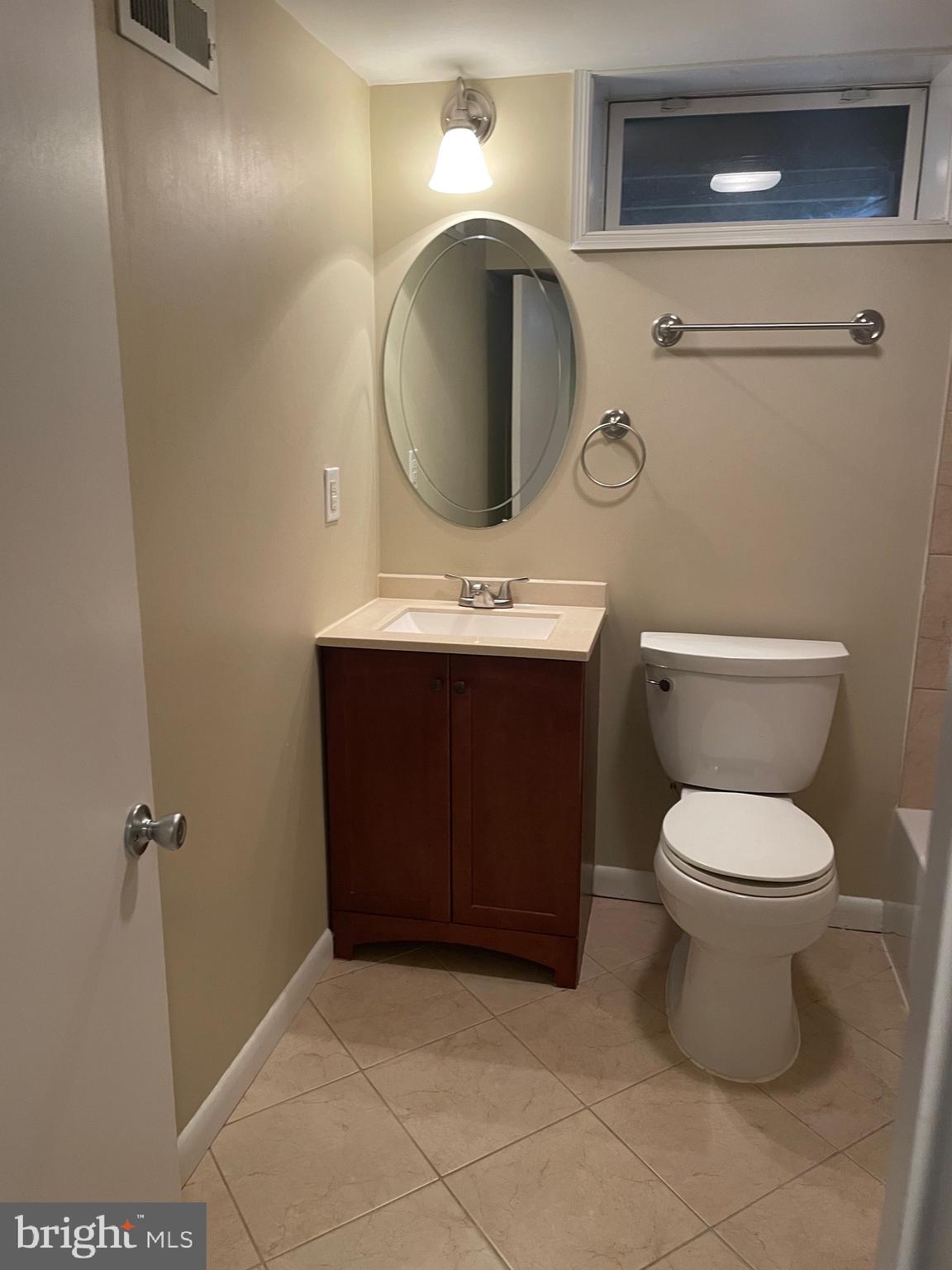 JEFFERSON MANOR - Residential Lease