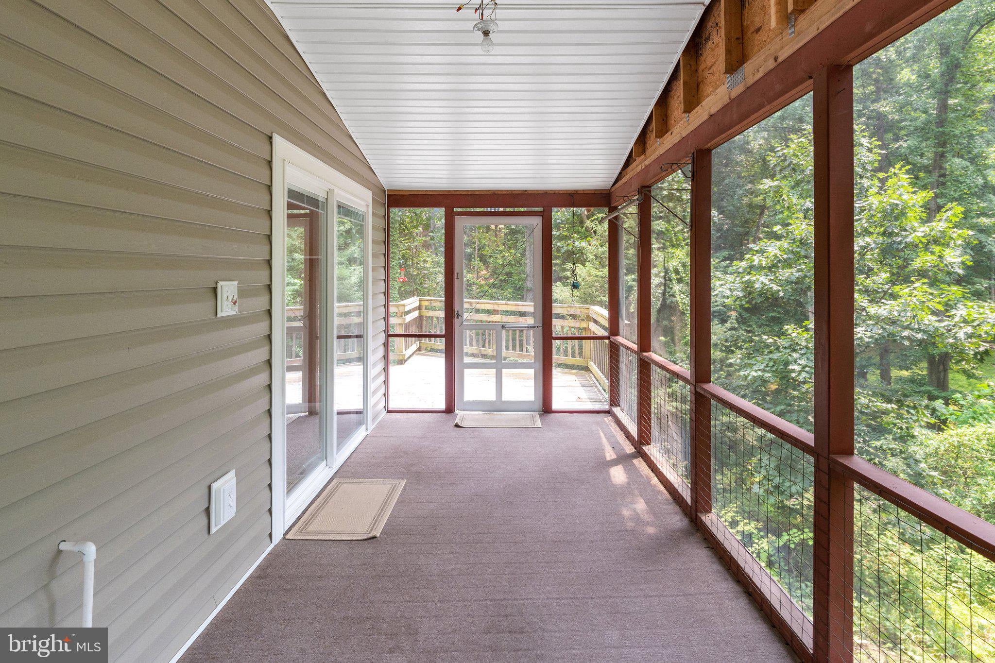 RIVER VIEW PARK - Residential