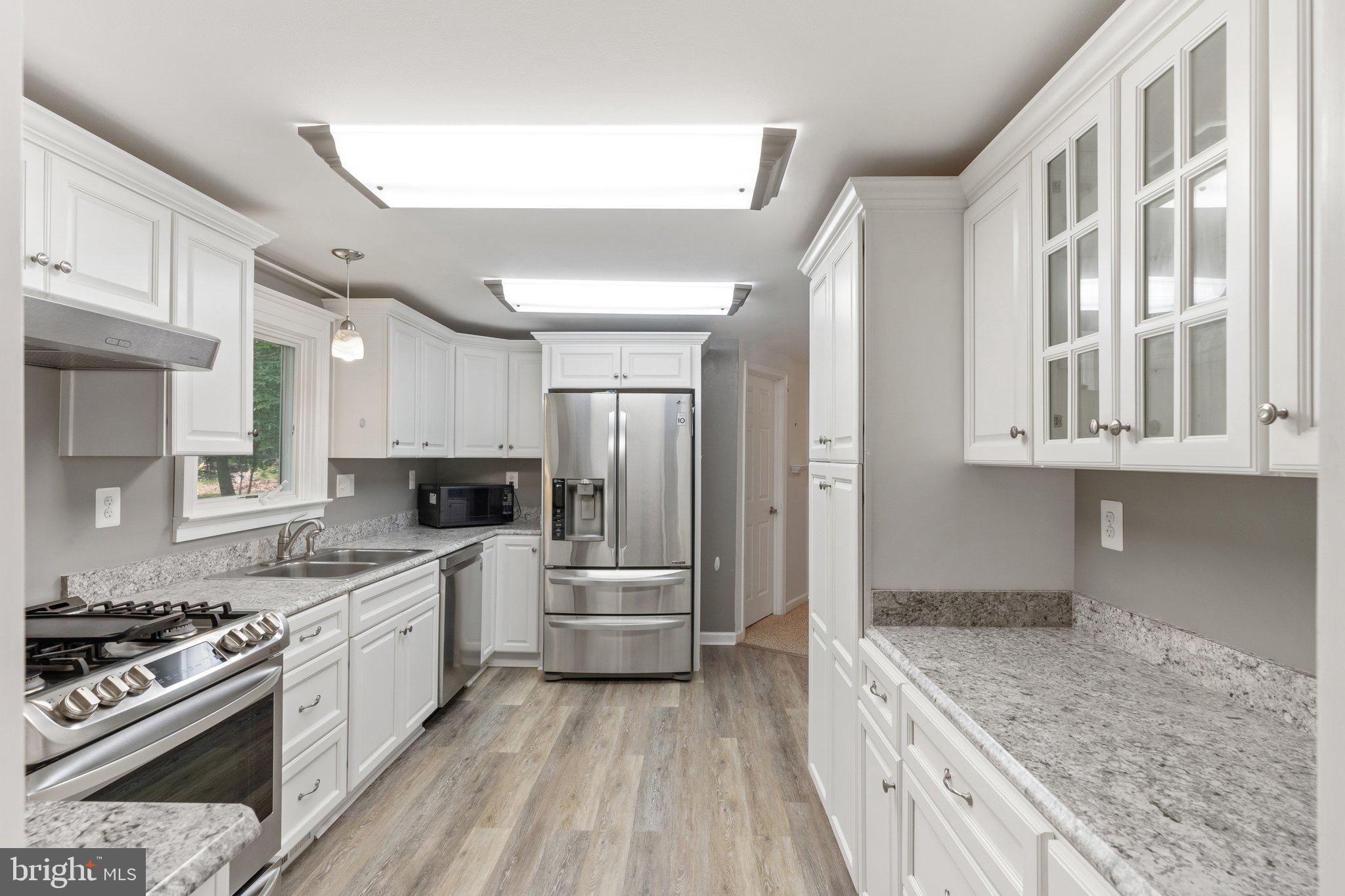 RIVER VIEW PARK - Residential