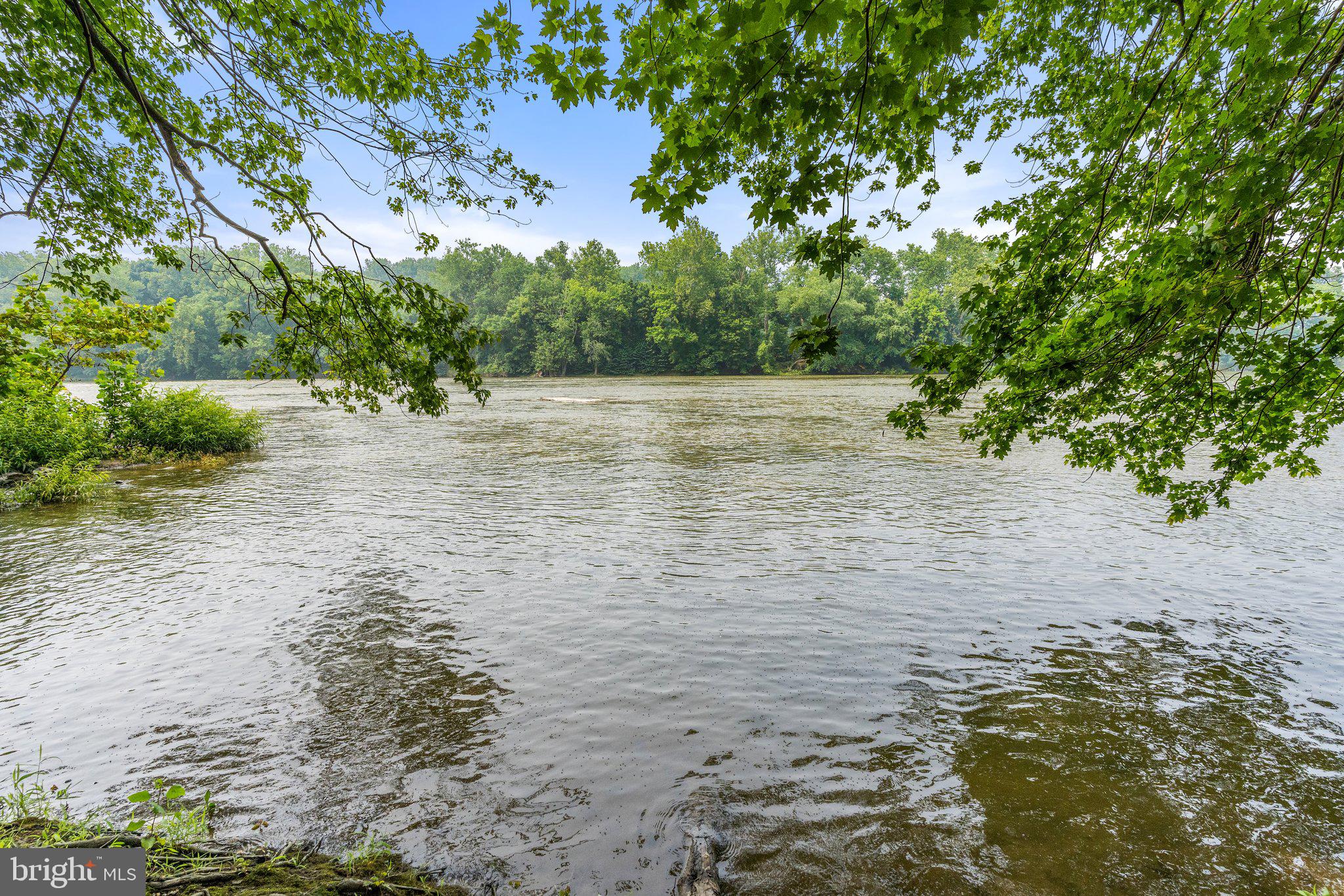 RIVER VIEW PARK - Residential