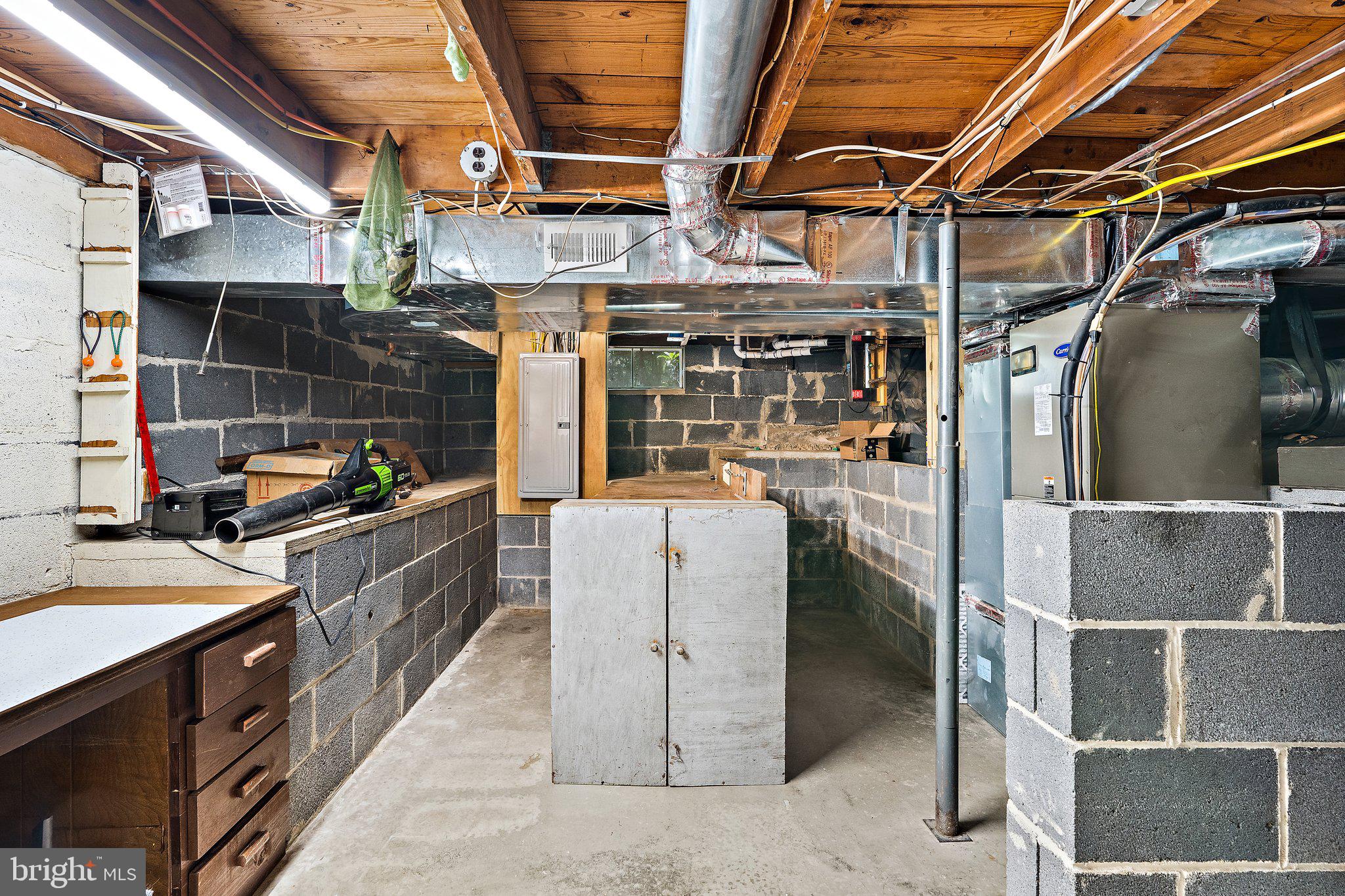 RIVER VIEW PARK - Residential