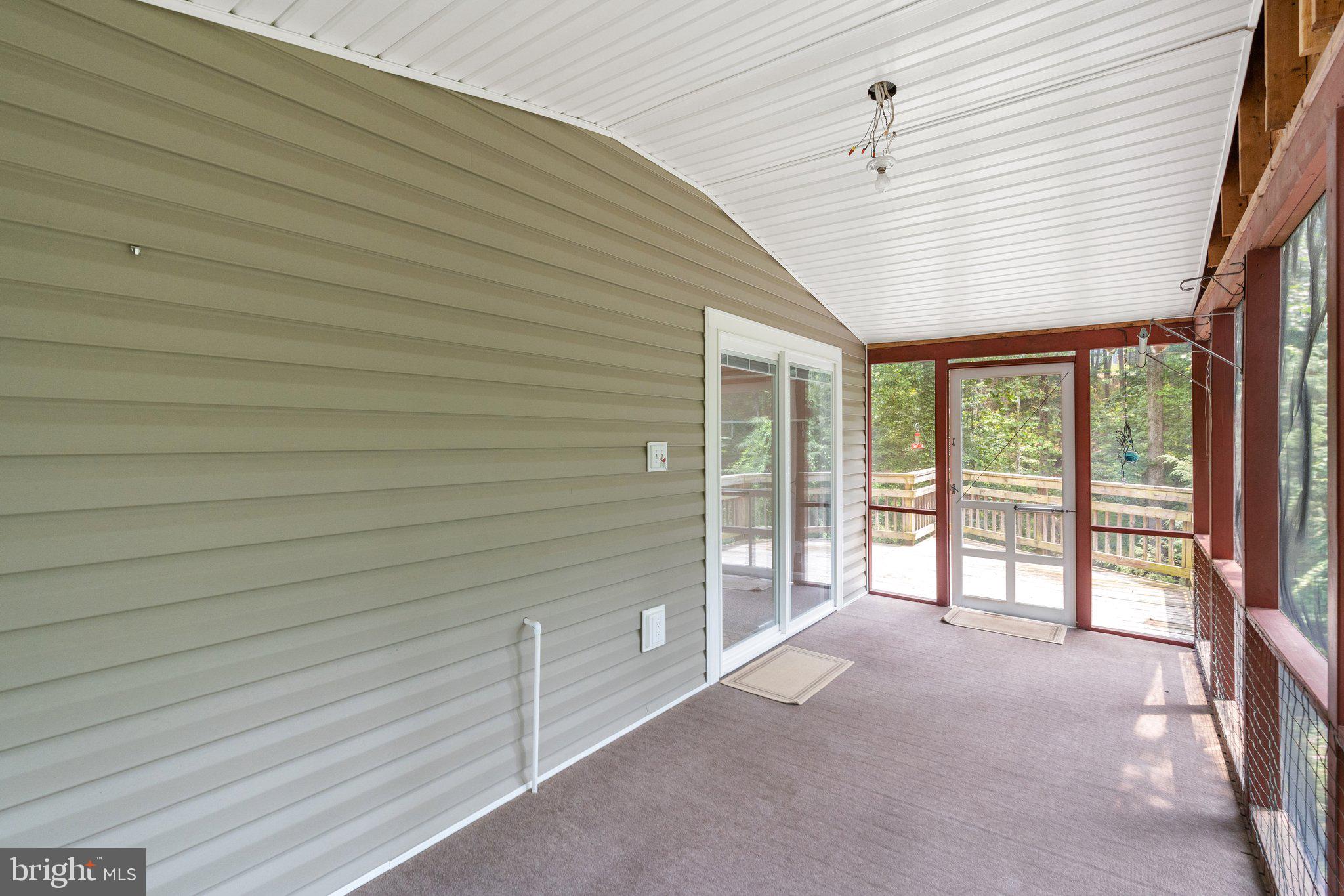 RIVER VIEW PARK - Residential