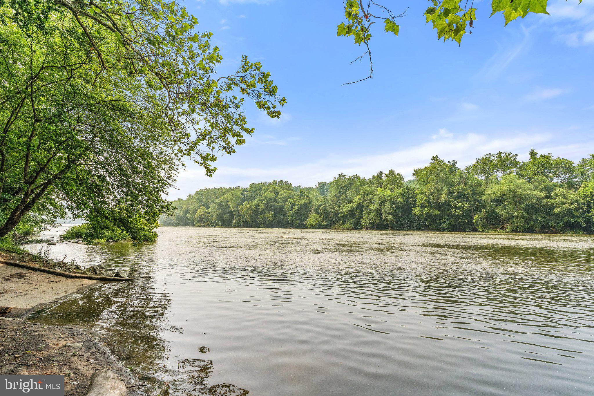 RIVER VIEW PARK - Residential