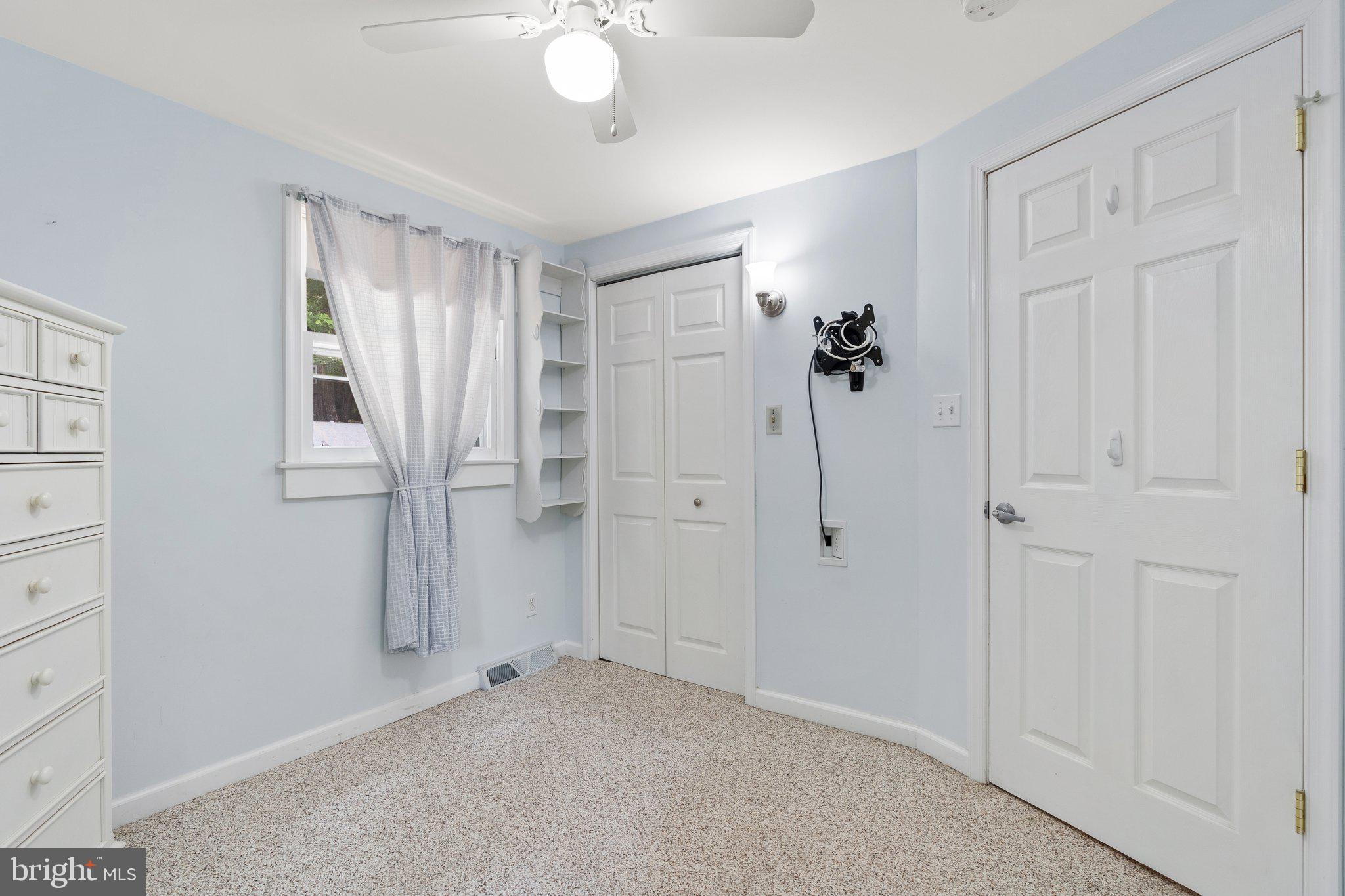 RIVER VIEW PARK - Residential