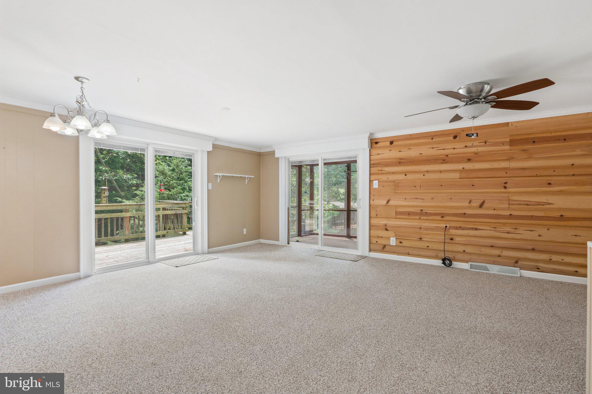 RIVER VIEW PARK - Residential