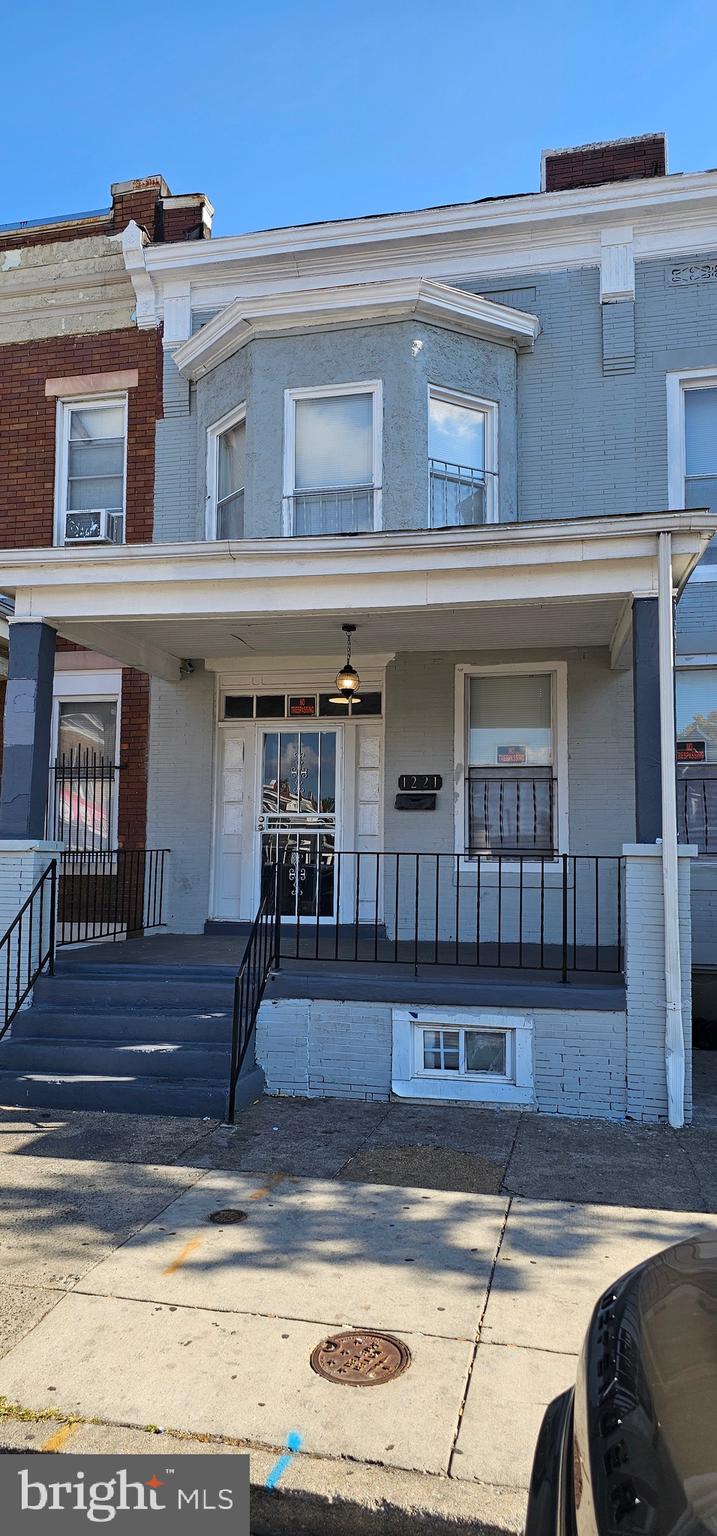 1221 POPLAR GROVE STREET