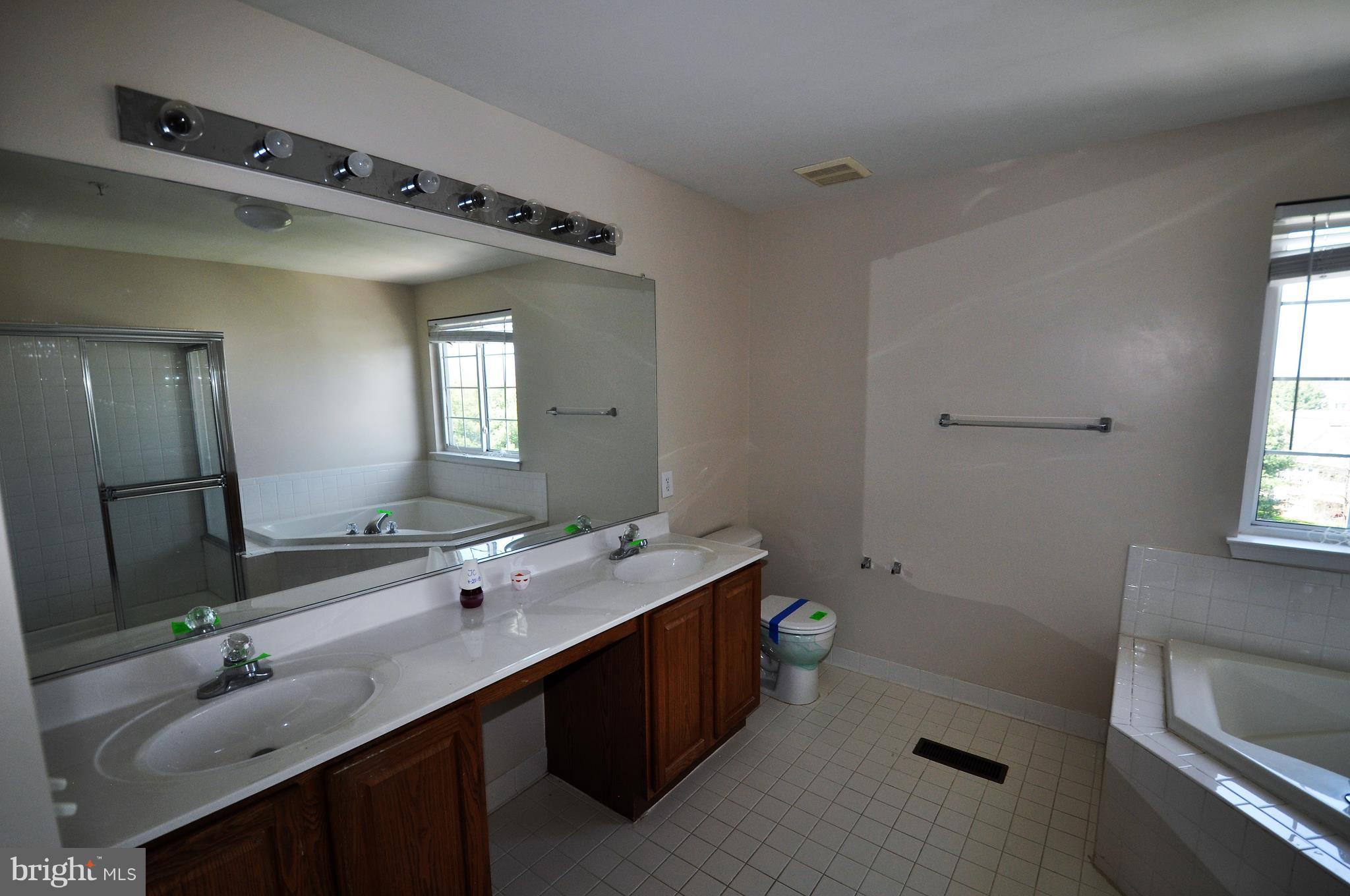 GREENBRIER HILLS - Residential