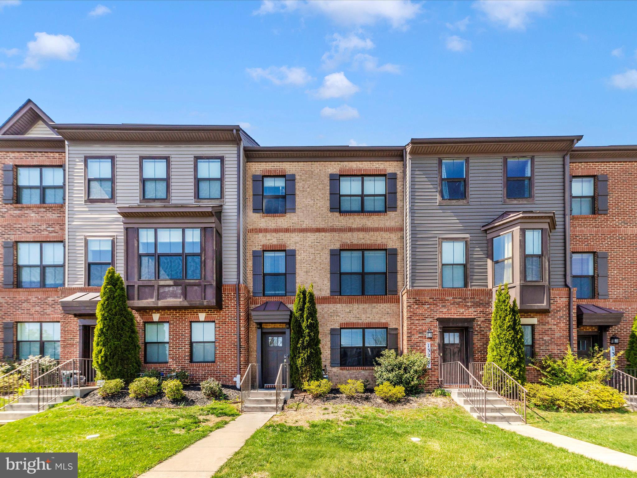 CLARKSBURG SQUARE - Residential