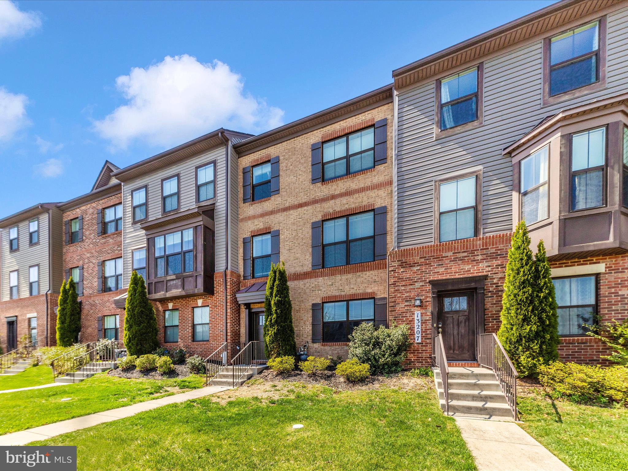 CLARKSBURG SQUARE - Residential