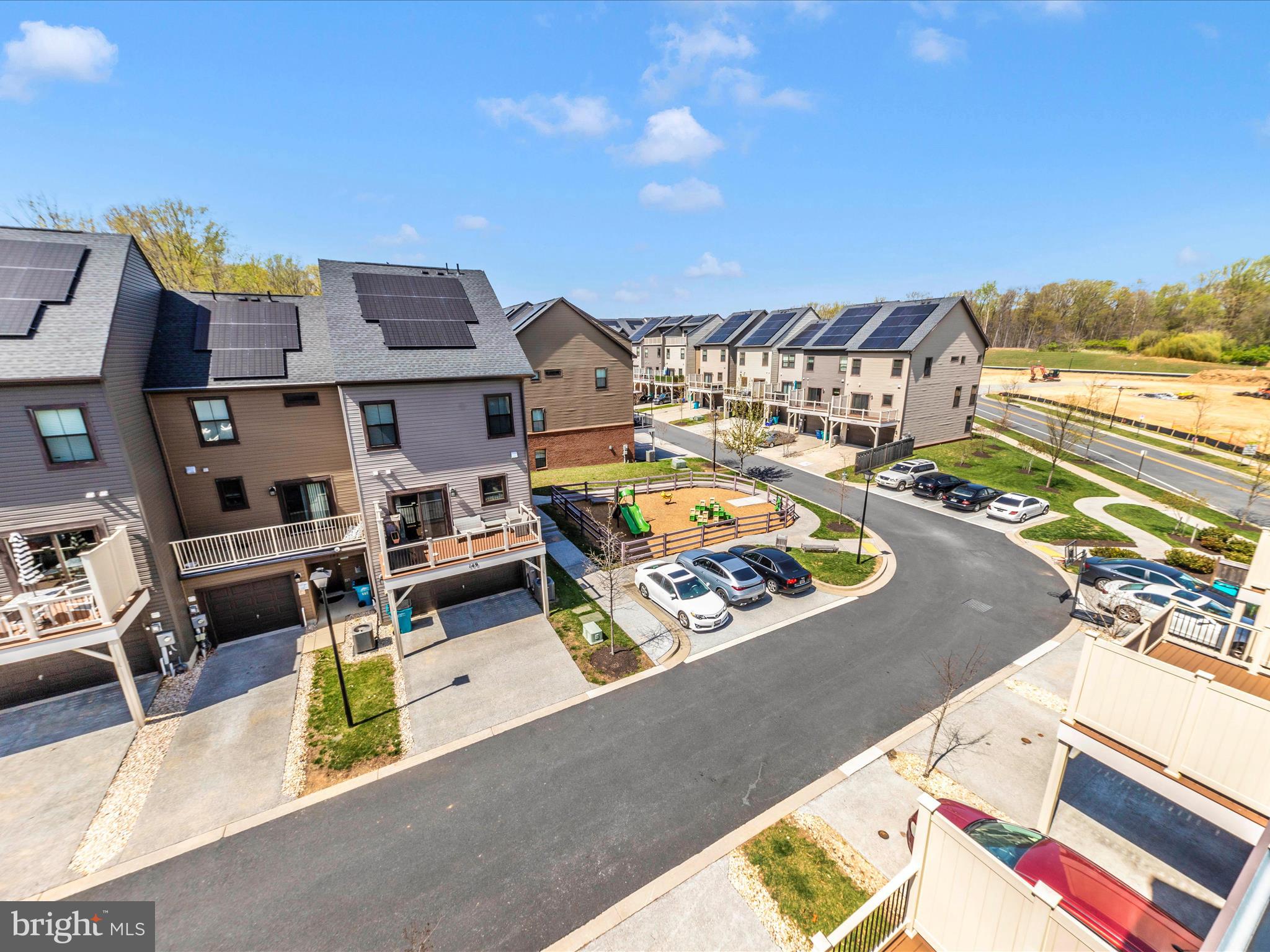 CLARKSBURG SQUARE - Residential