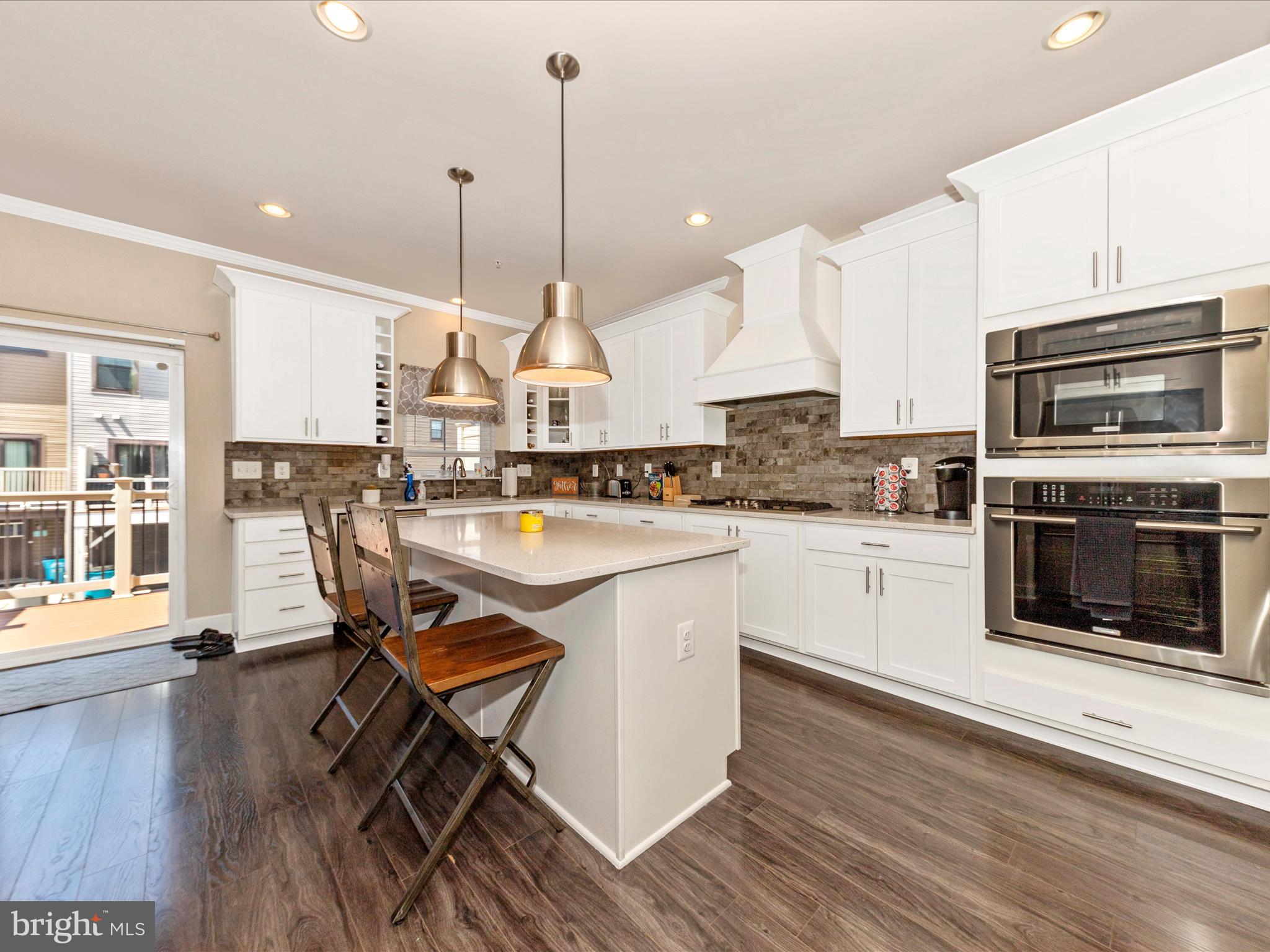 CLARKSBURG SQUARE - Residential