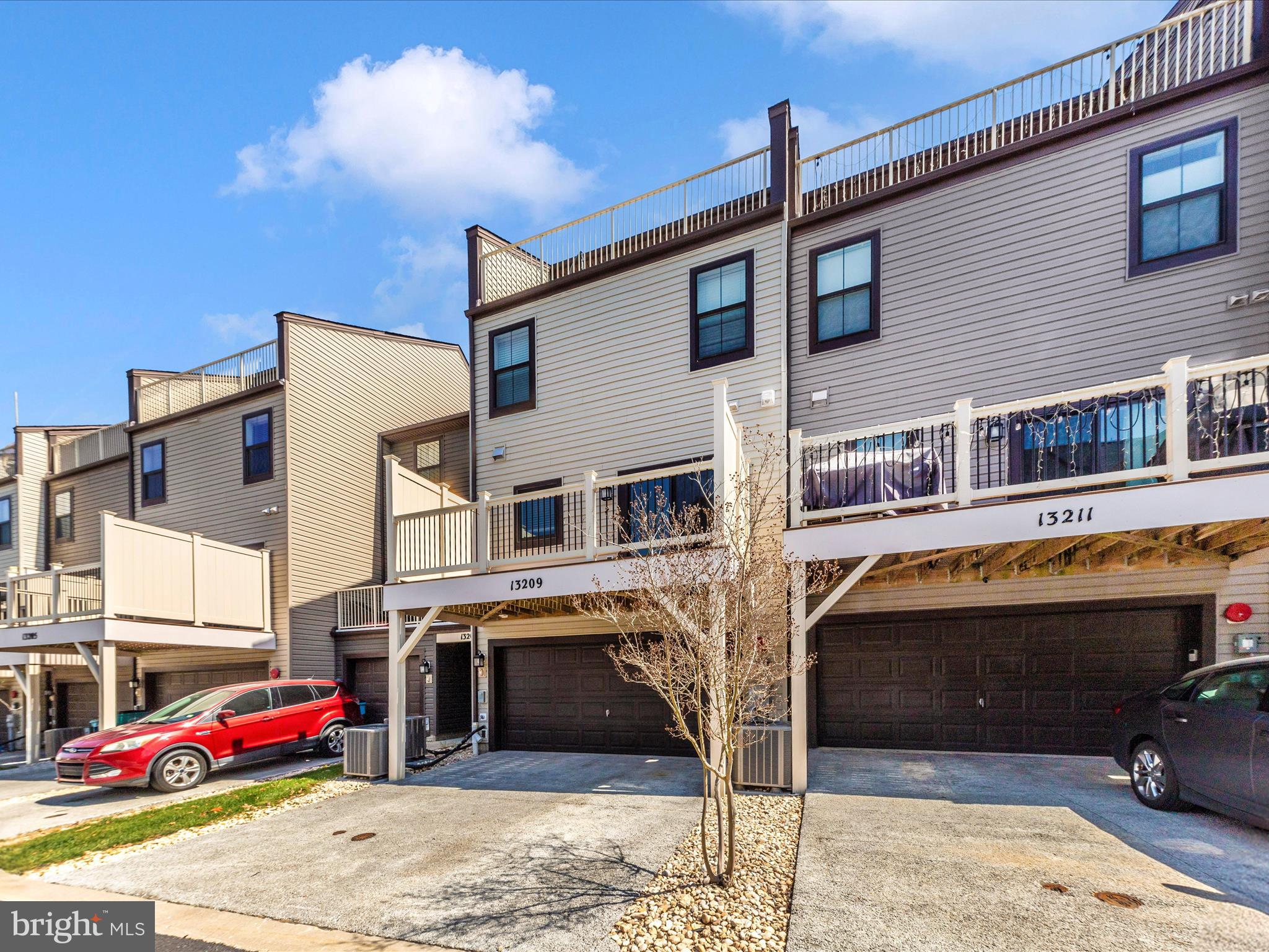 CLARKSBURG SQUARE - Residential