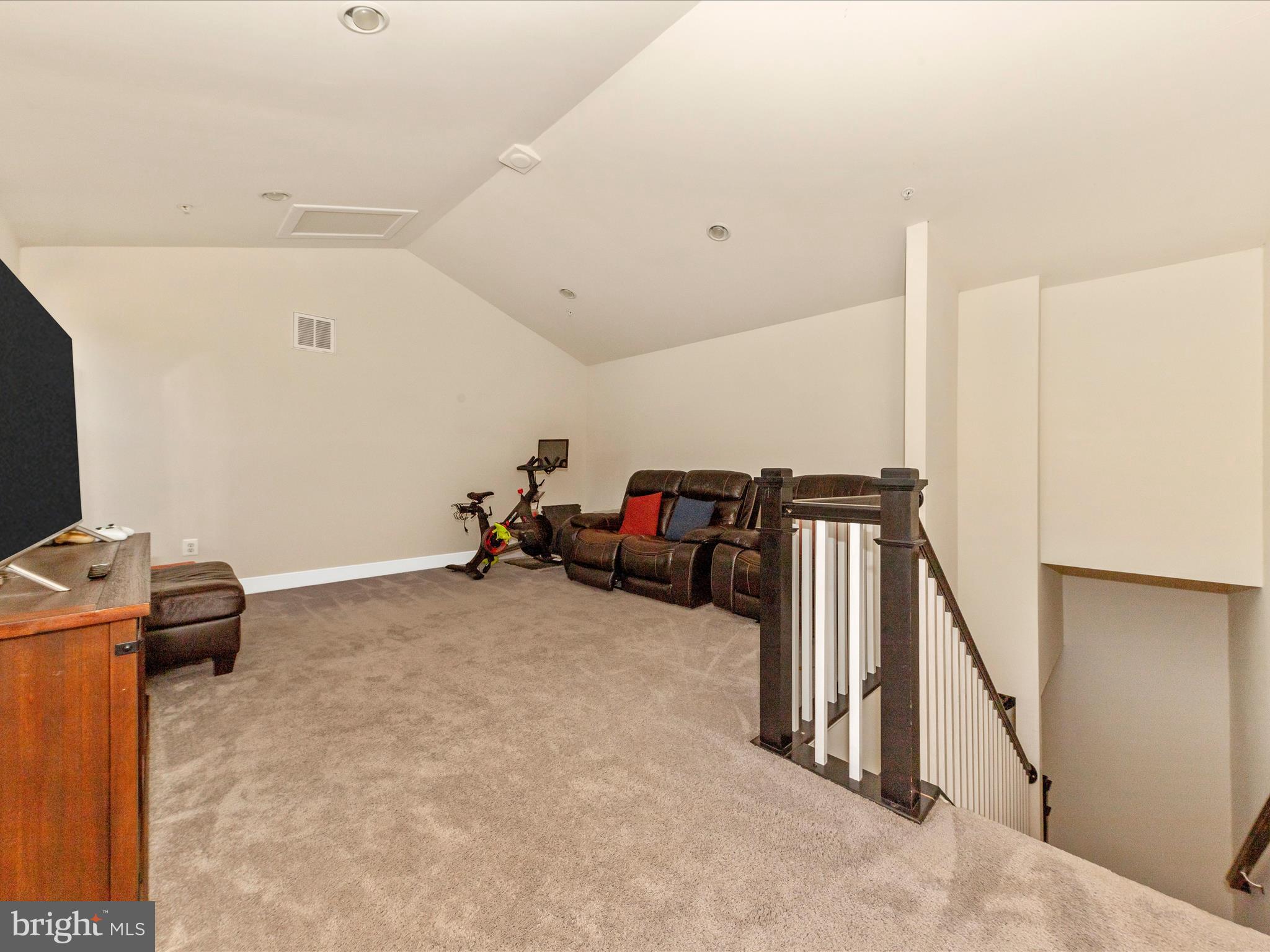 CLARKSBURG SQUARE - Residential