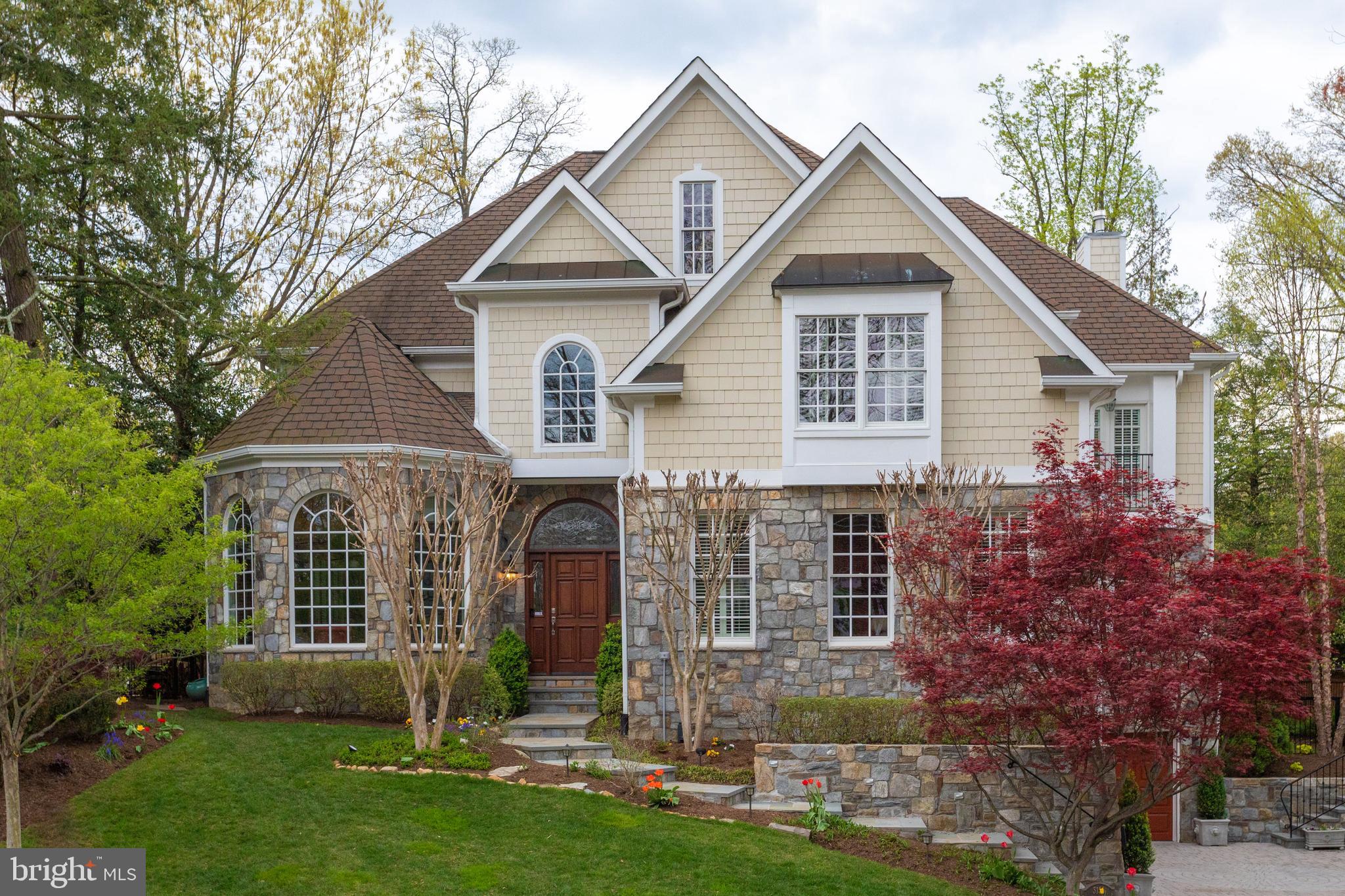 BELLEVUE FOREST - Residential