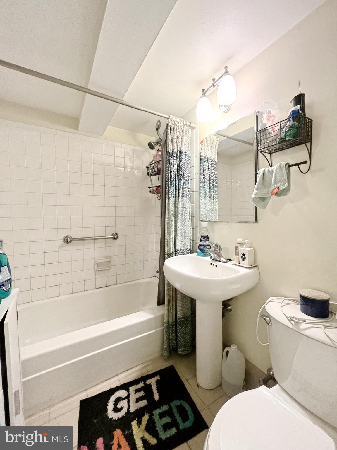 WASHINGTON SQ WEST - Residential Lease