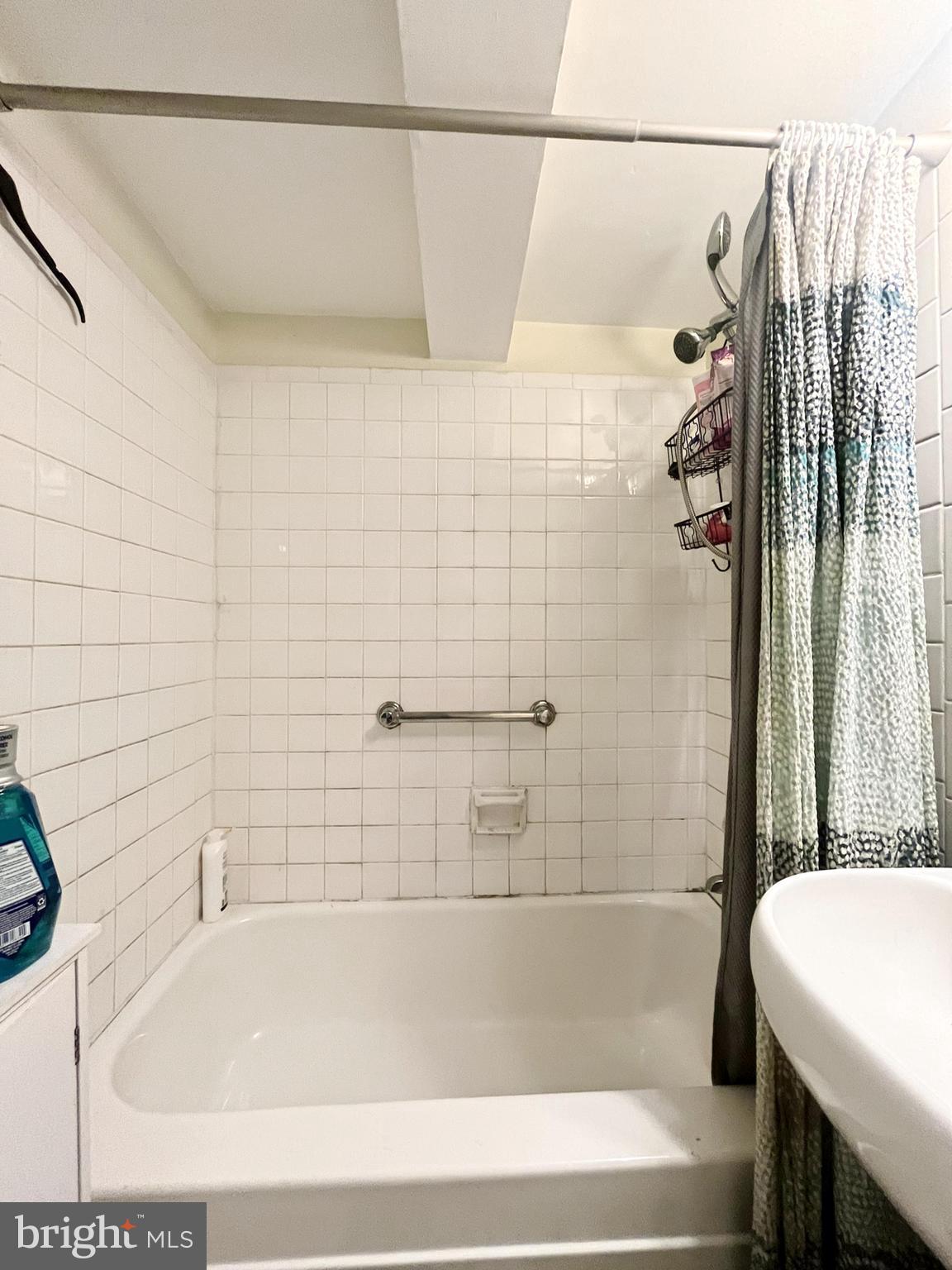 WASHINGTON SQ WEST - Residential Lease