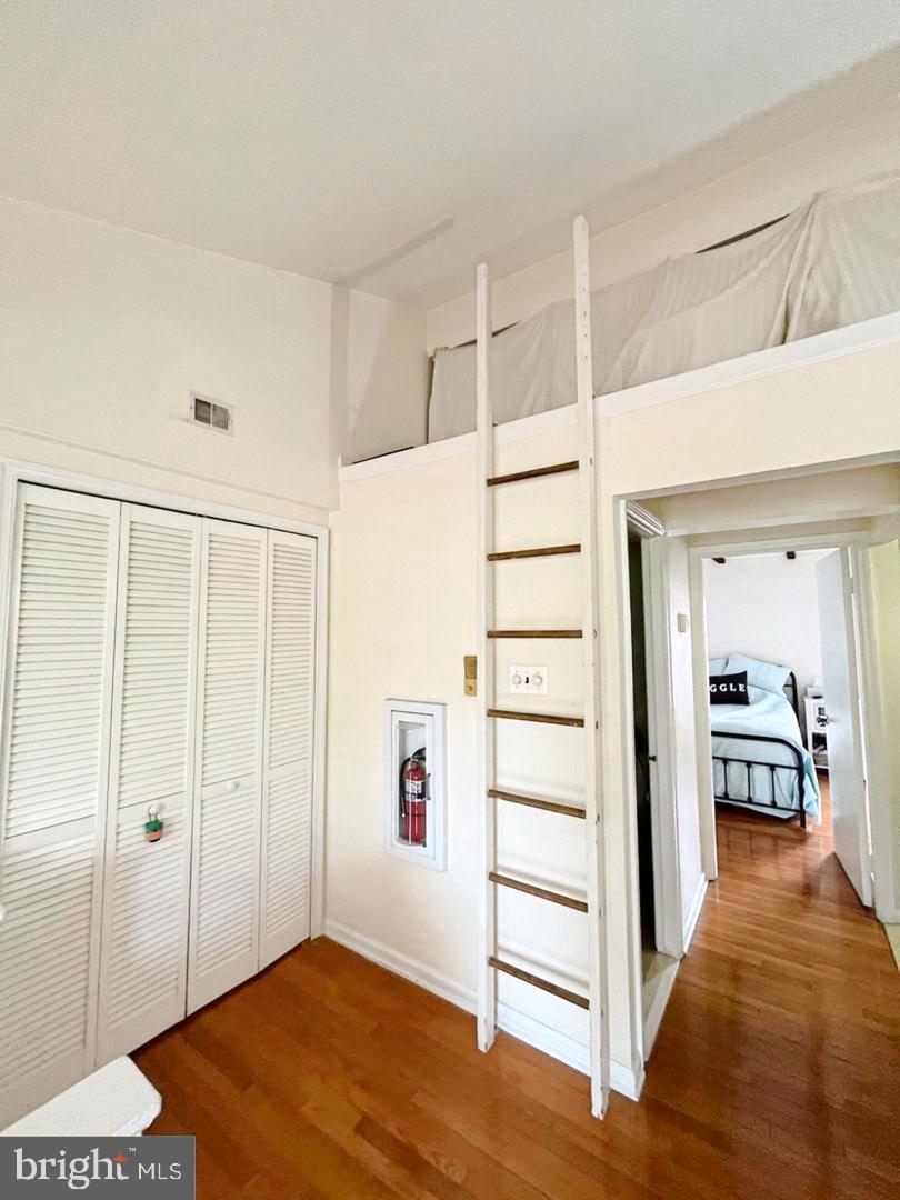 WASHINGTON SQ WEST - Residential Lease