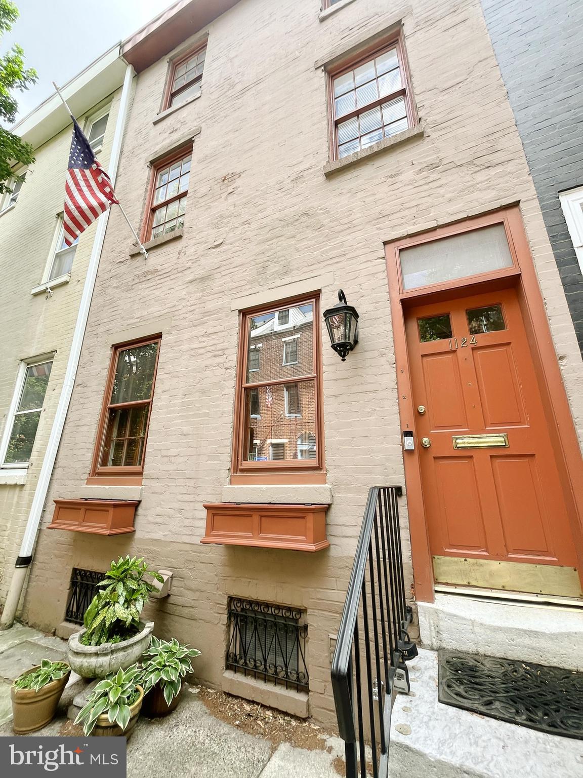 WASHINGTON SQ WEST - Residential Lease