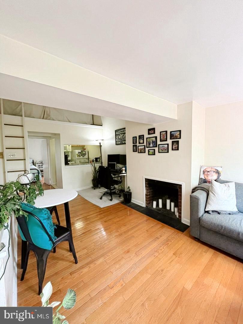 WASHINGTON SQ WEST - Residential Lease