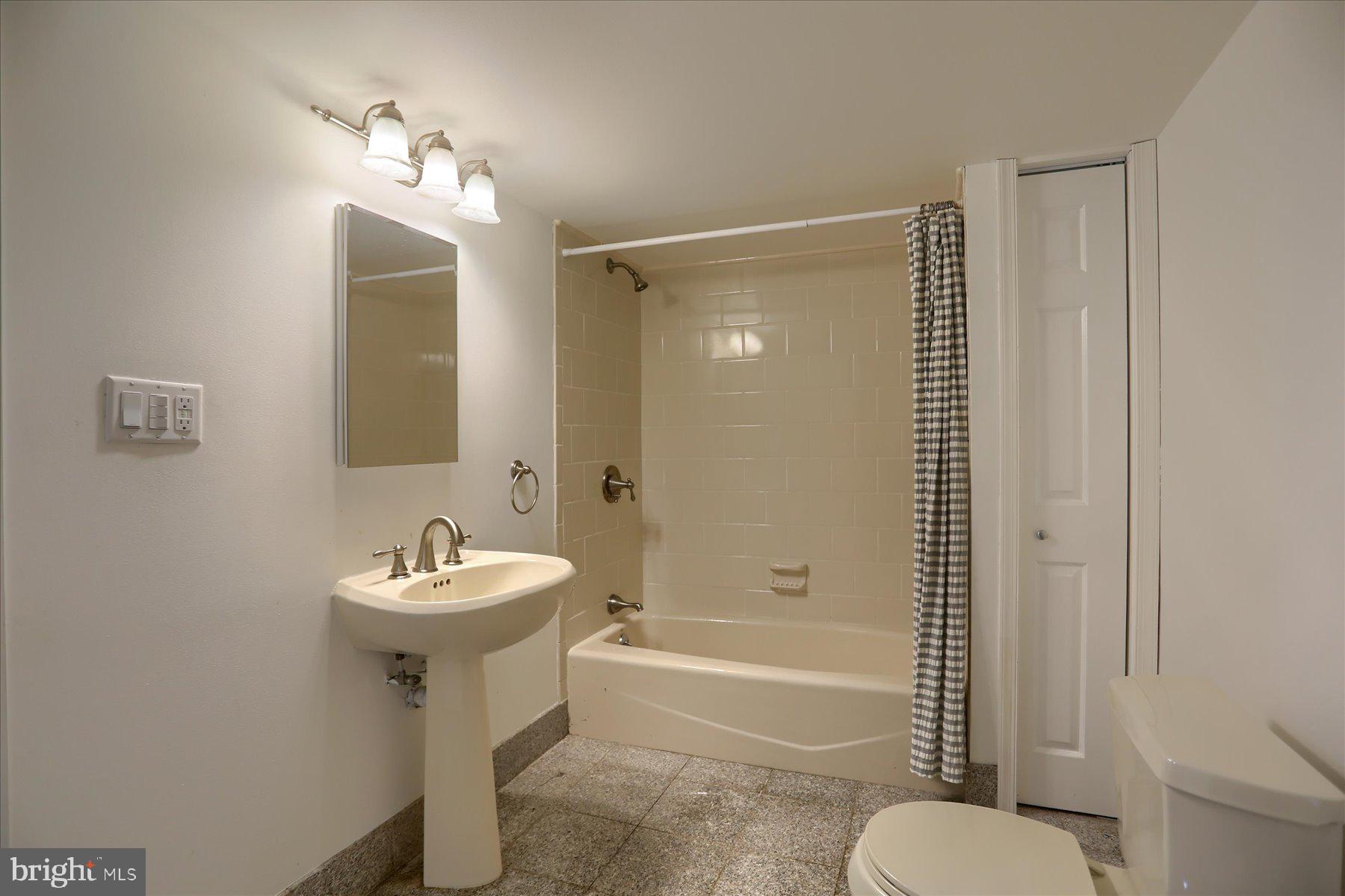 DONNYBROOK - Residential