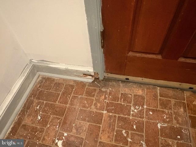 HUNT CLUB ESTATES - Residential