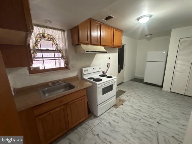 HUNT CLUB ESTATES - Residential