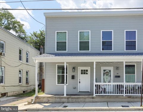 Townhouse For Sale - 12 S Main Street<br/> Perry County, MARYSVILLE, PA 17053