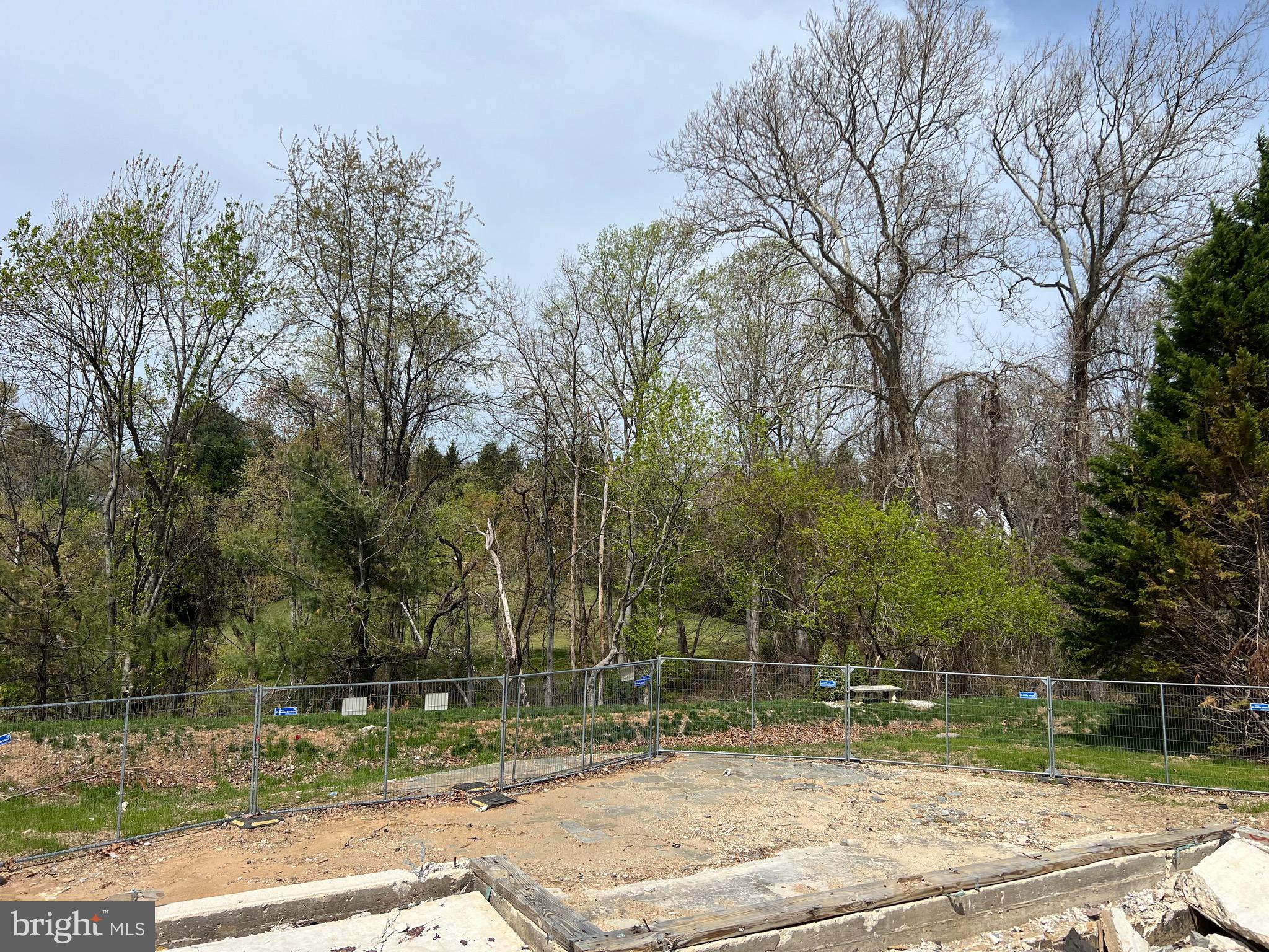 HARFORD GREEN - Land