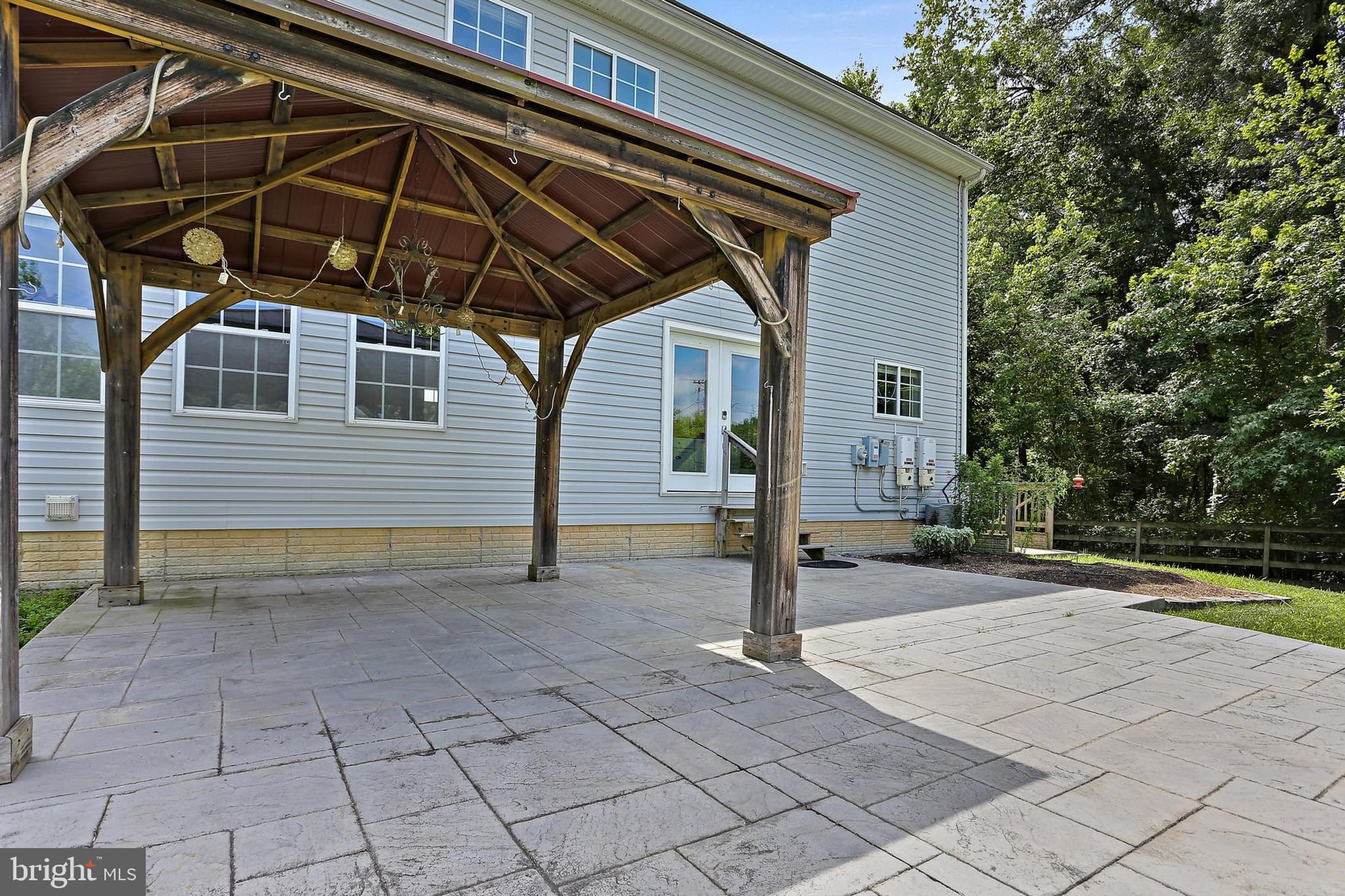 NORTH SHORE LANDING - Residential