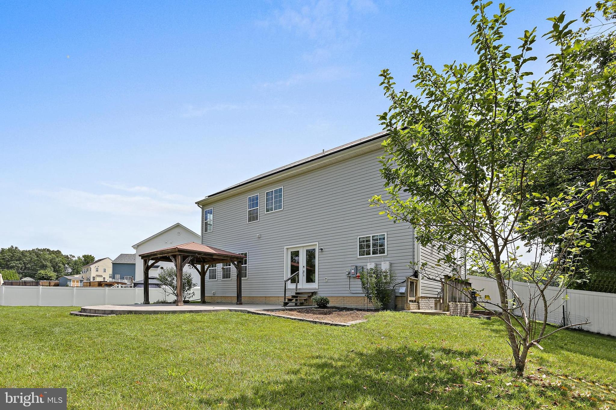 NORTH SHORE LANDING - Residential