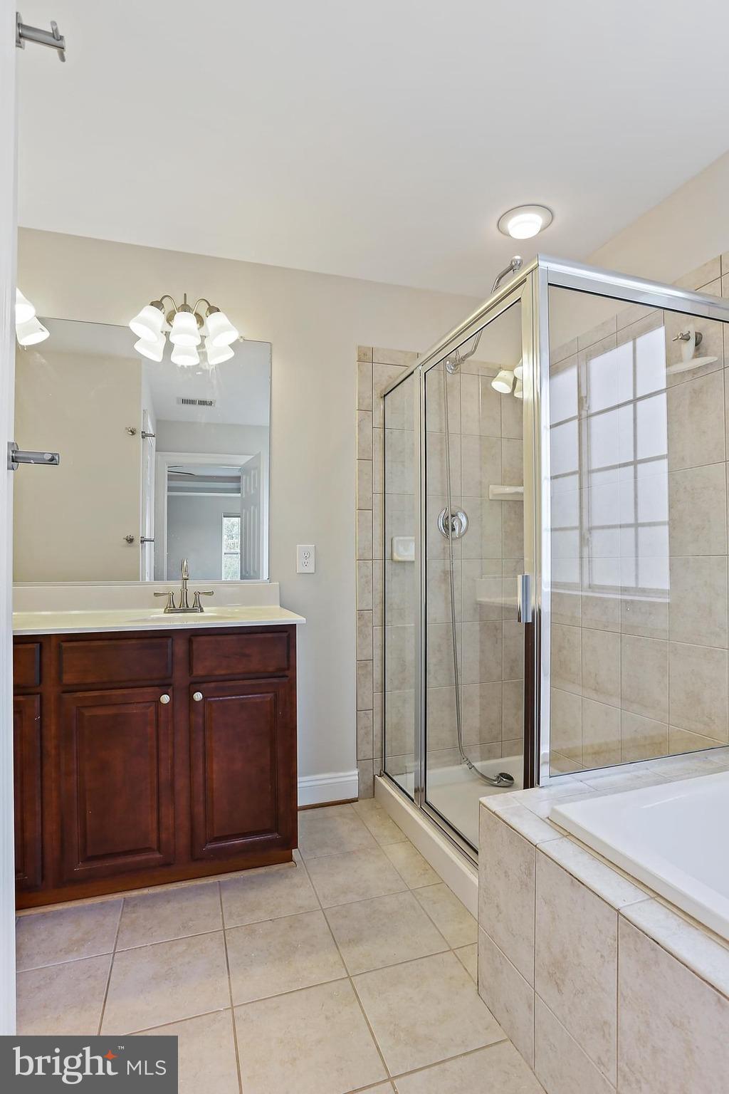 NORTH SHORE LANDING - Residential