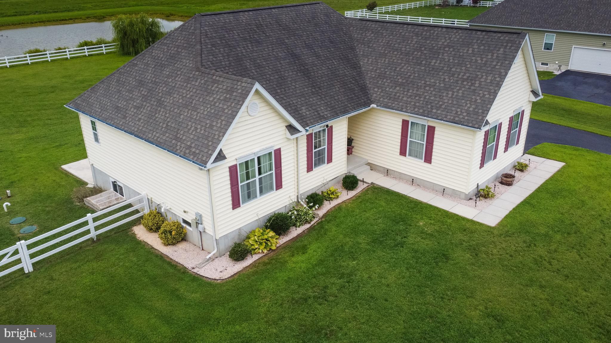 231 RIDING PATH DRIVE