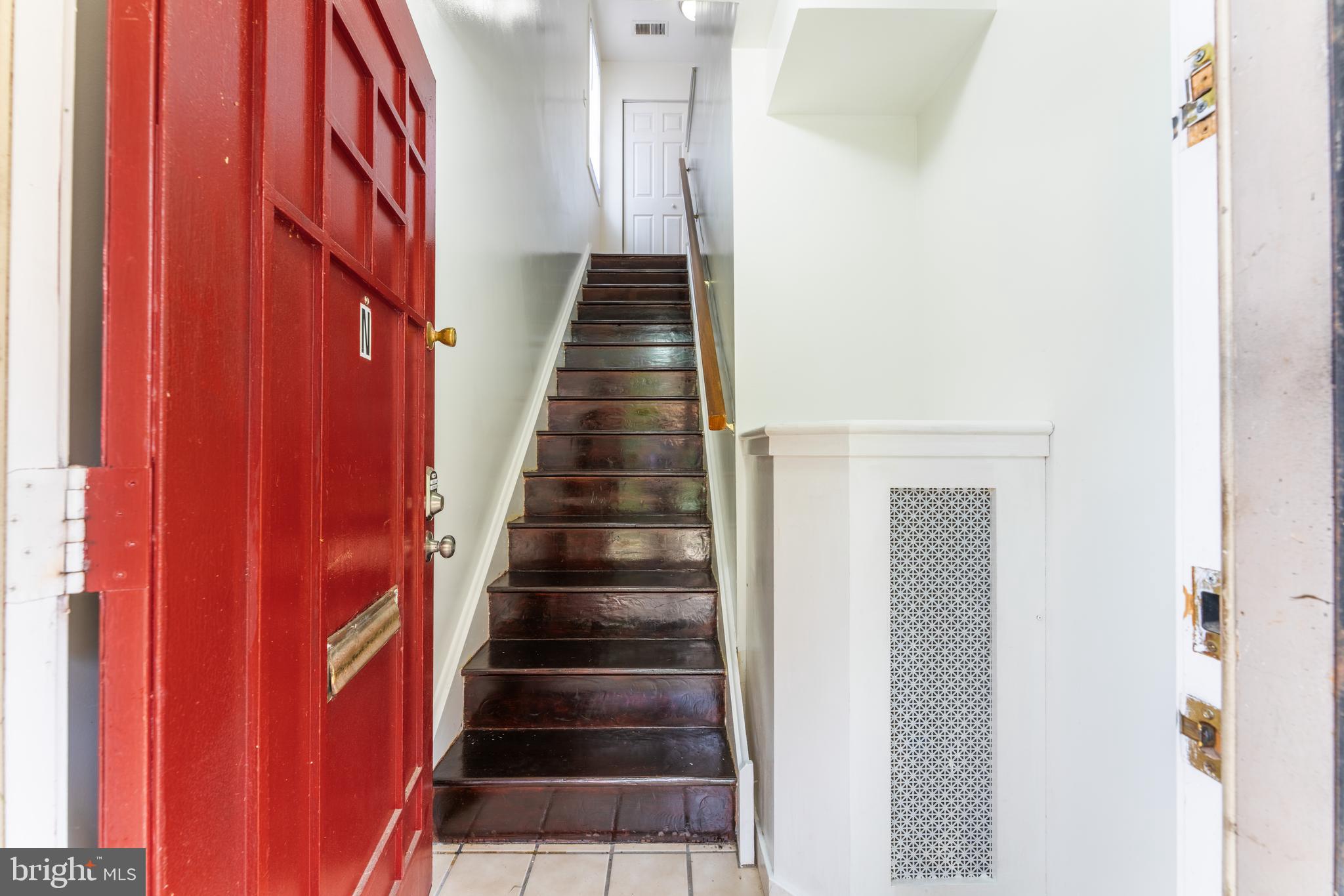 304 N 8TH STREET N