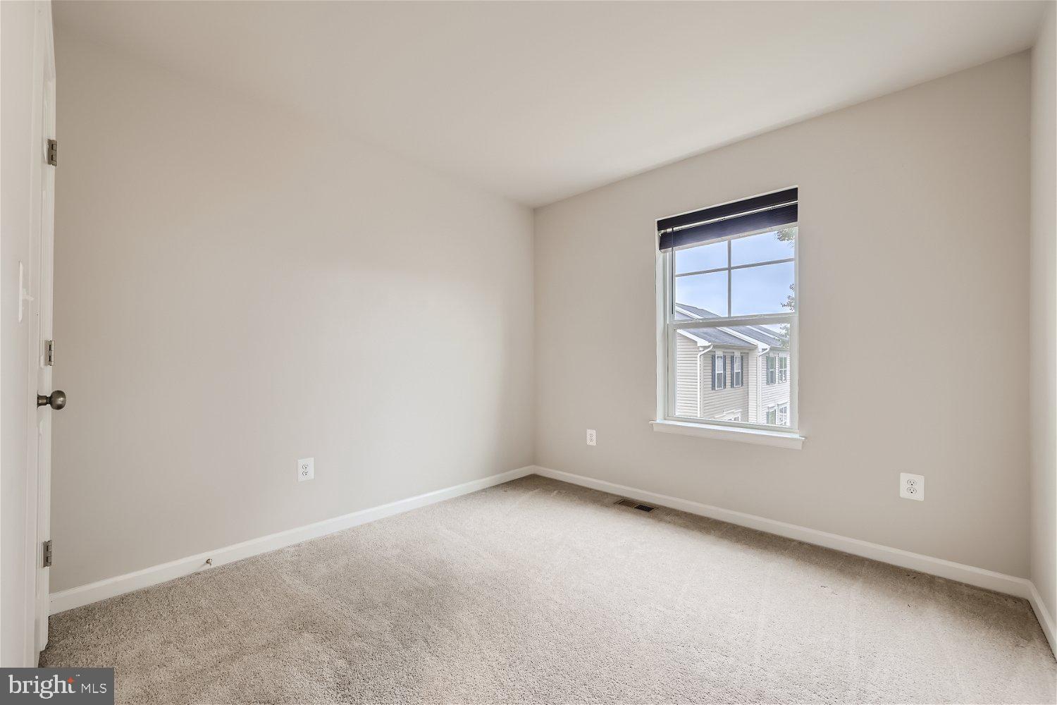 OAKVIEW VILLAGE - Residential